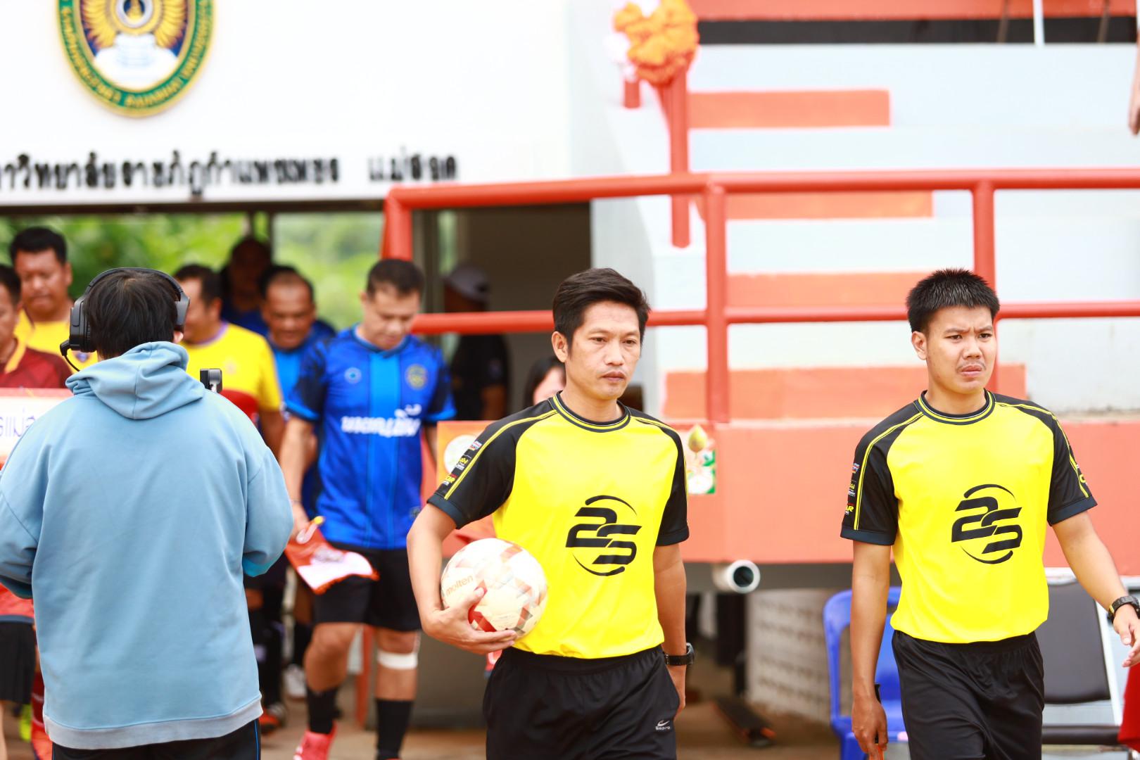 1. ฟุตบอล11คนหน่วยงาน25ปีkprums สถานีตำรวจภูธรแม่สอด 0 : 1 เทศบาลนครแม่สอด