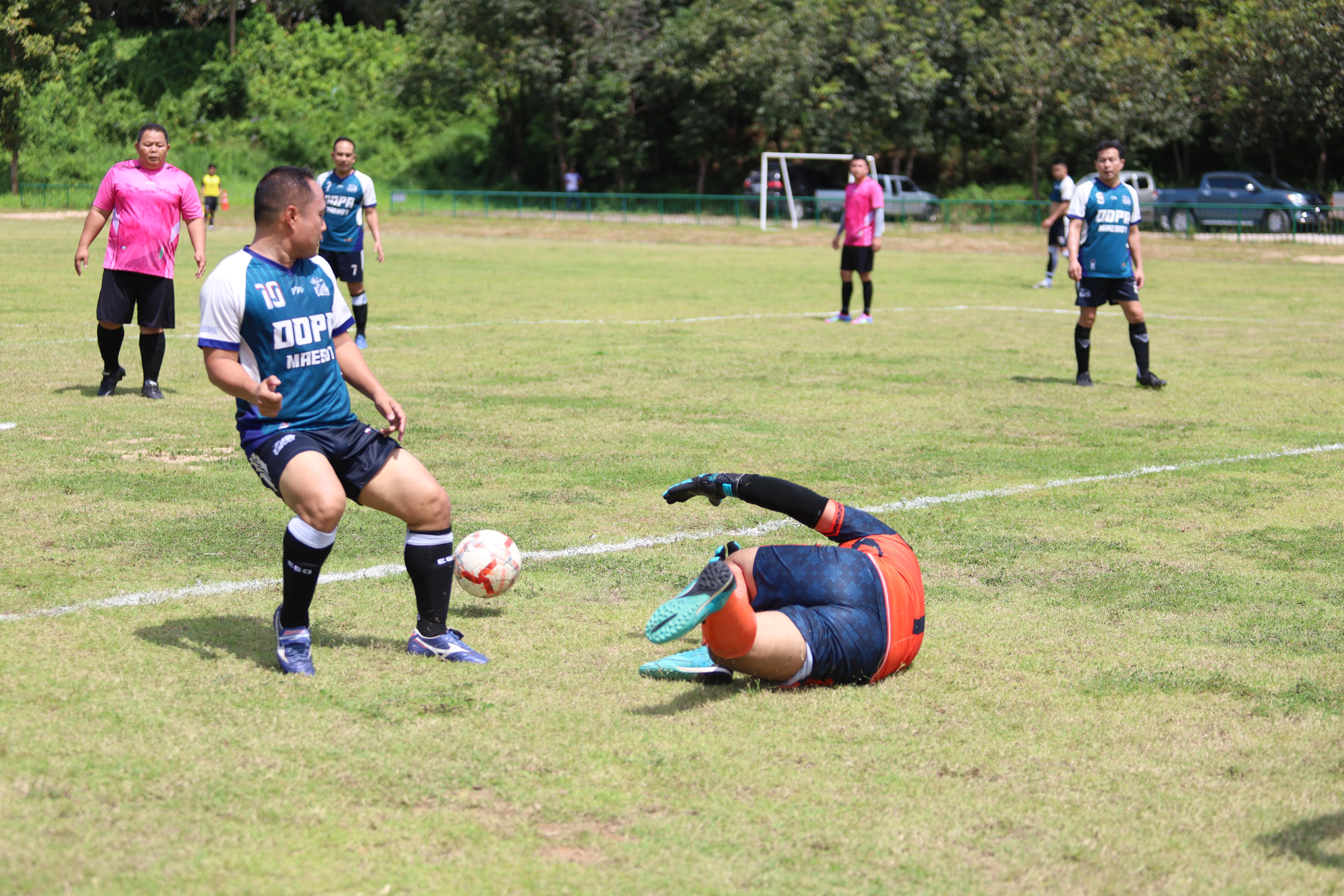 67. การแข่งขันฟุตบอล11คนหน่วยงานคู่ที่2