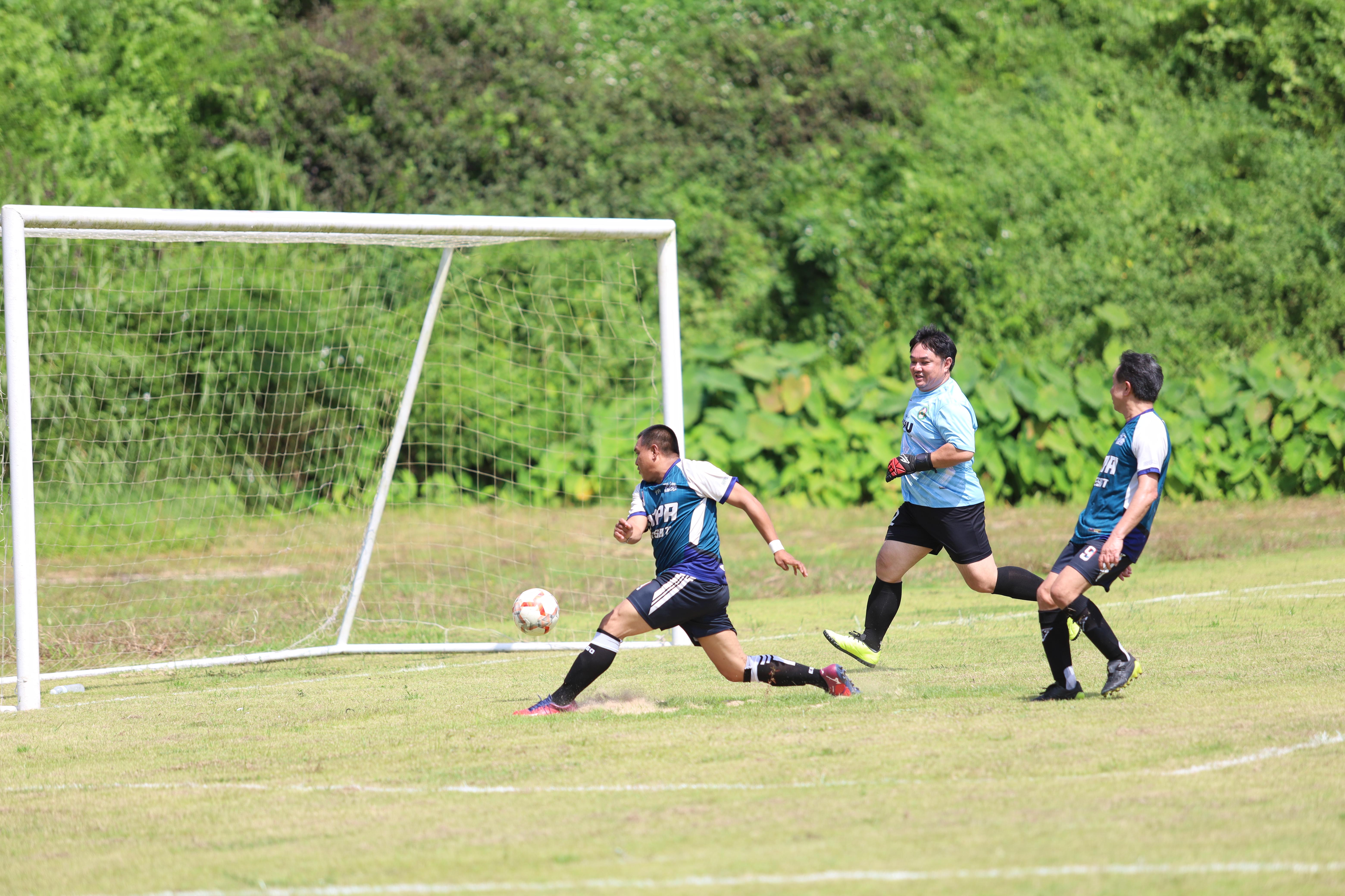 124. การแข่งขันฟุตบอล11คนหน่วยงานคู่ที่2