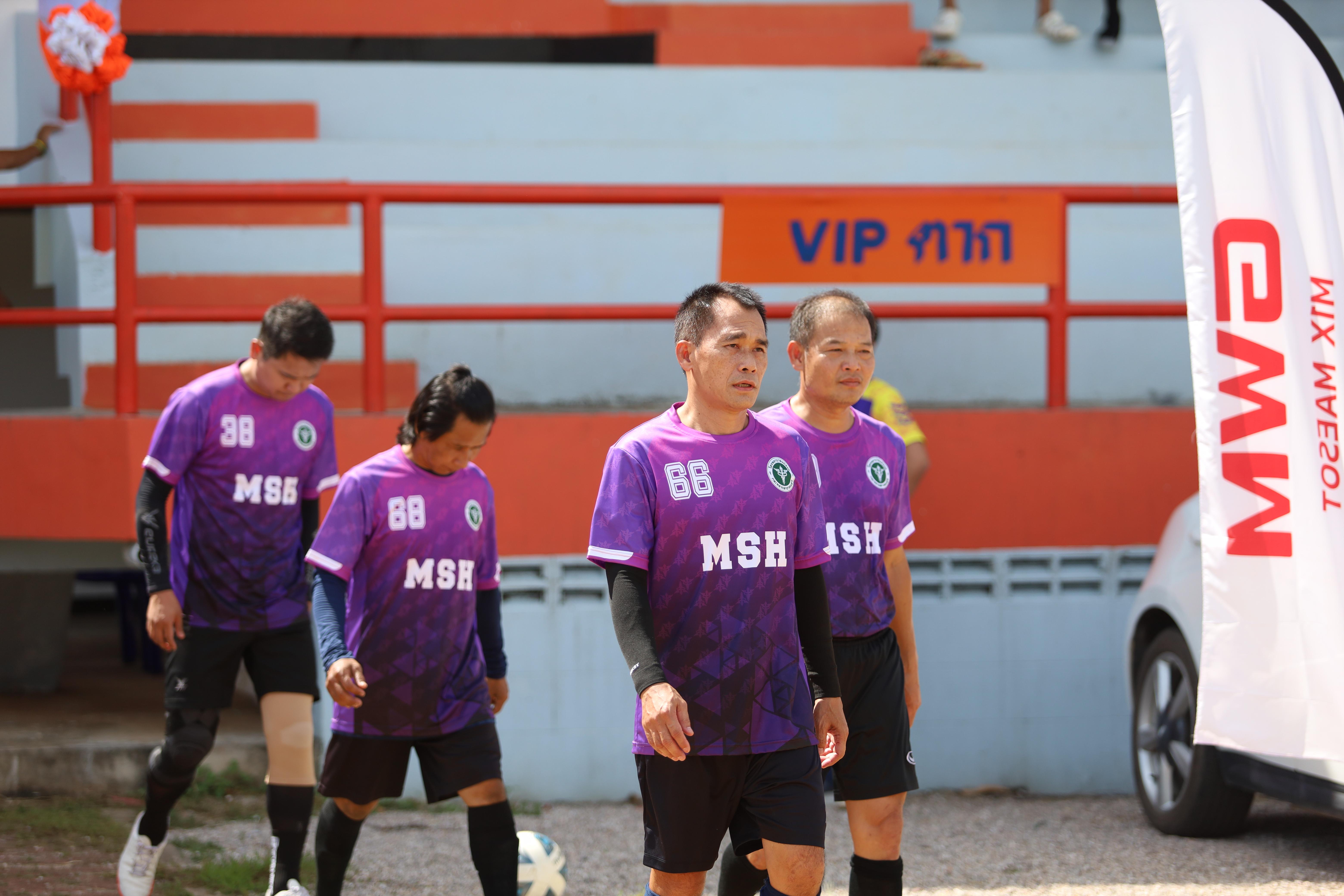 8. การแข่งขันฟุตบอล11คนหน่วยงานคู่ที่3