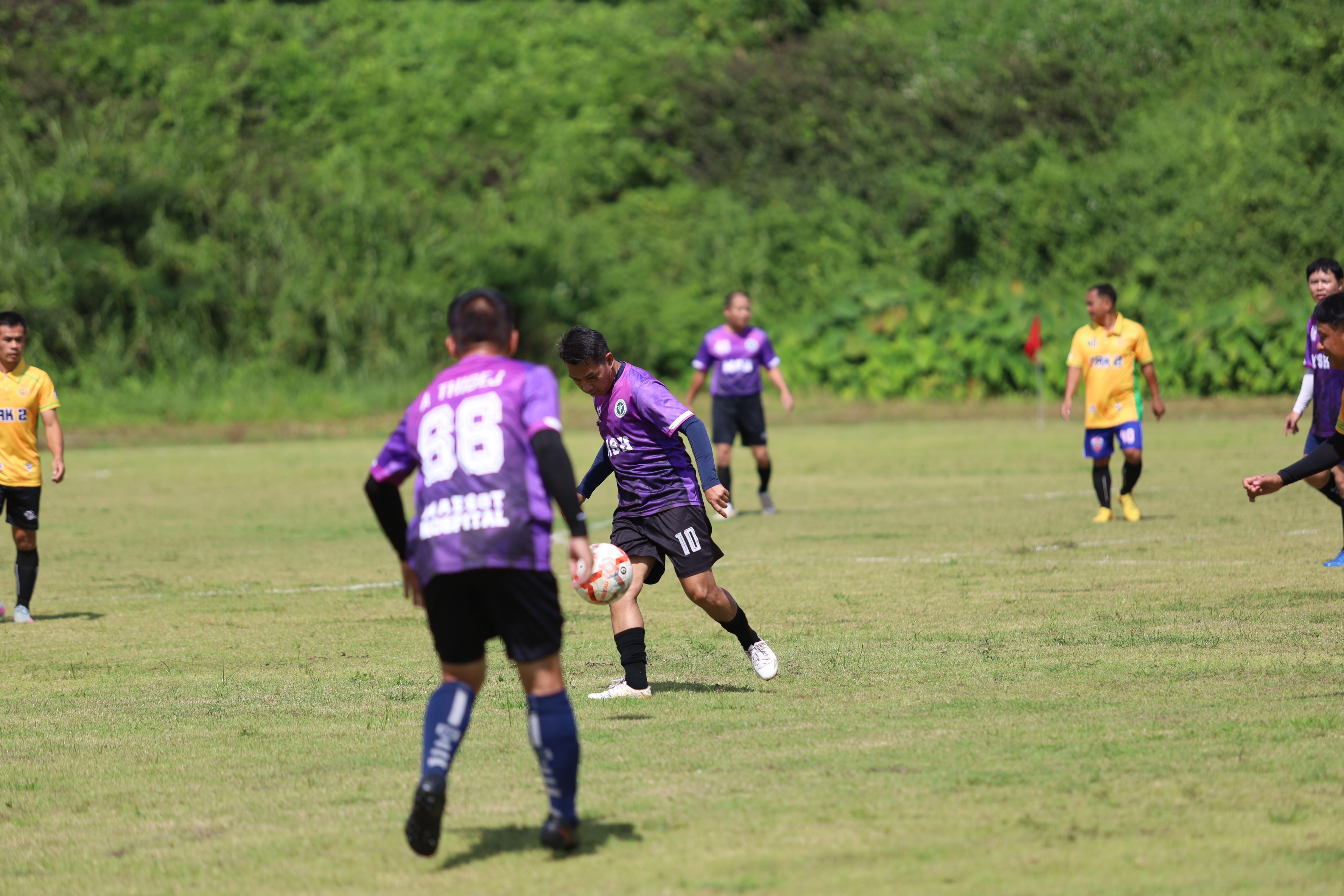 32. การแข่งขันฟุตบอล11คนหน่วยงานคู่ที่3