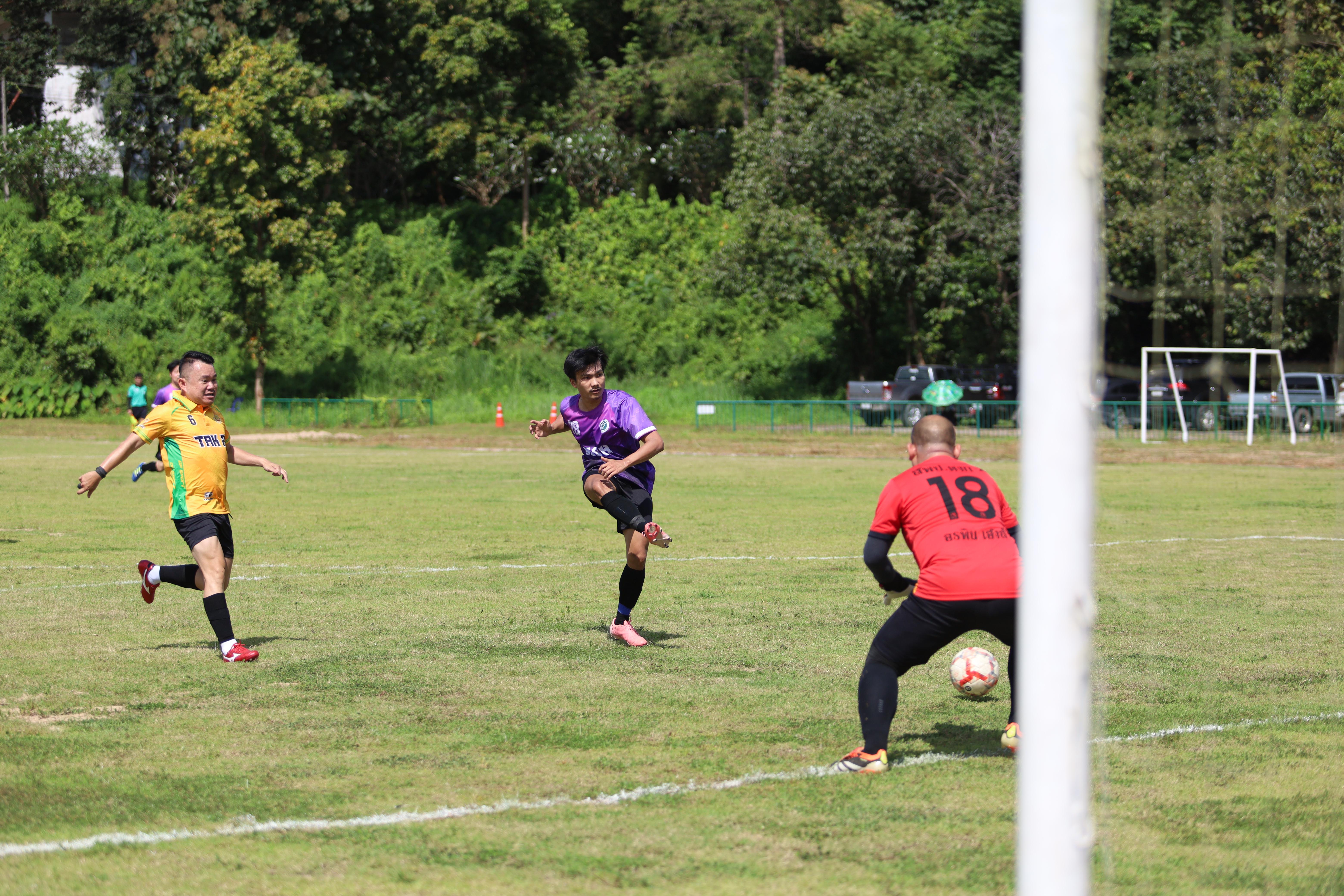 39. การแข่งขันฟุตบอล11คนหน่วยงานคู่ที่3