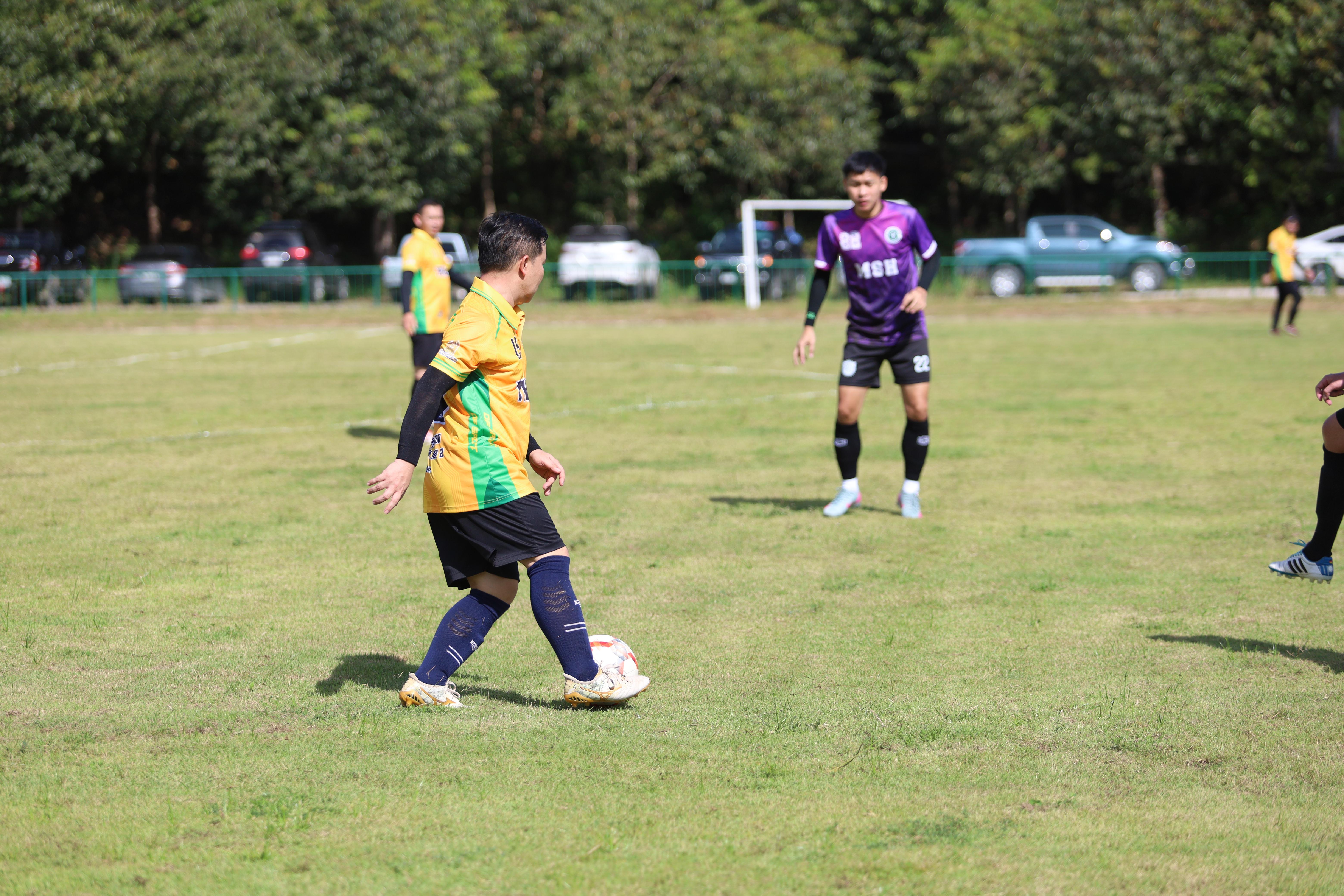 49. การแข่งขันฟุตบอล11คนหน่วยงานคู่ที่3