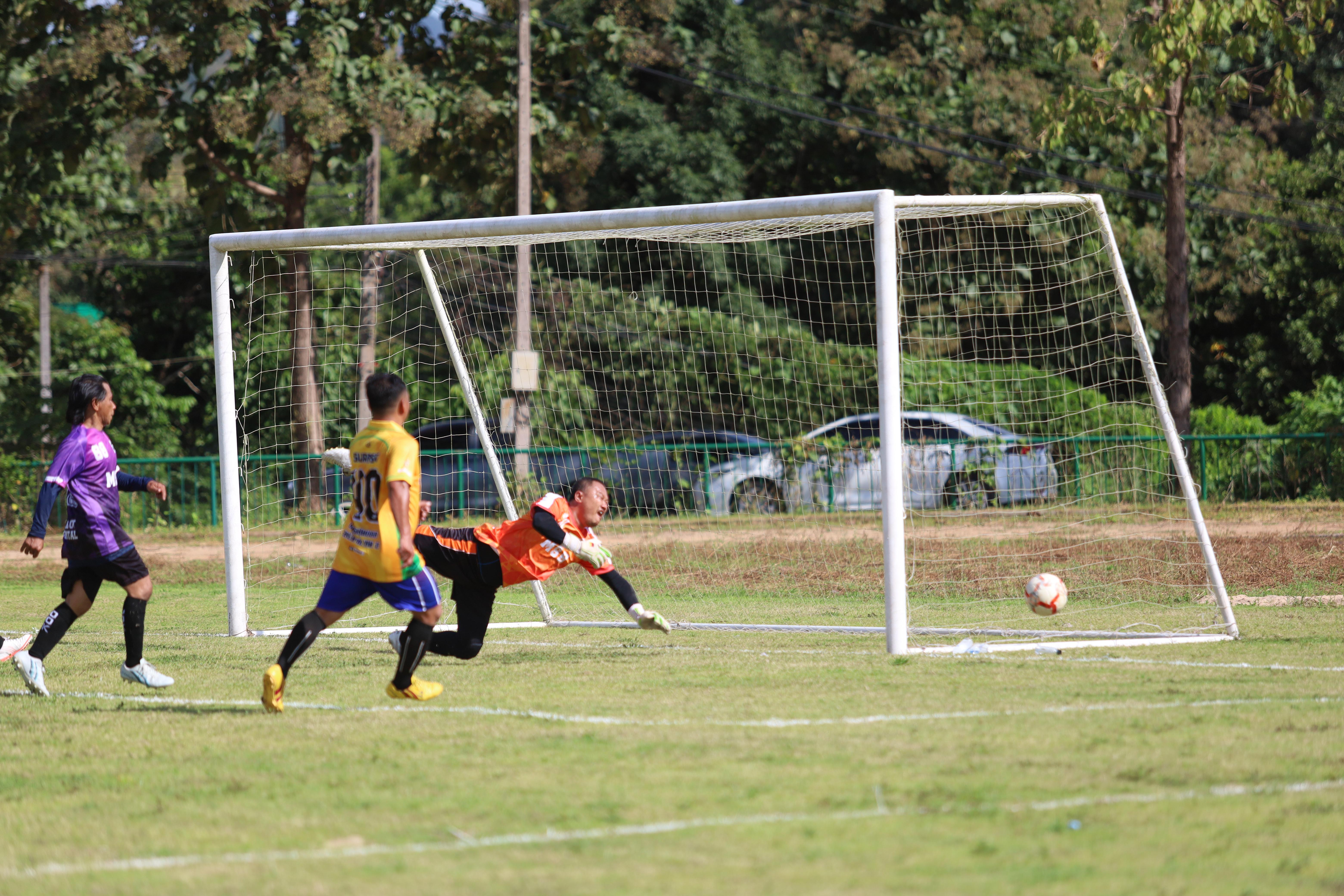 81. การแข่งขันฟุตบอล11คนหน่วยงานคู่ที่3