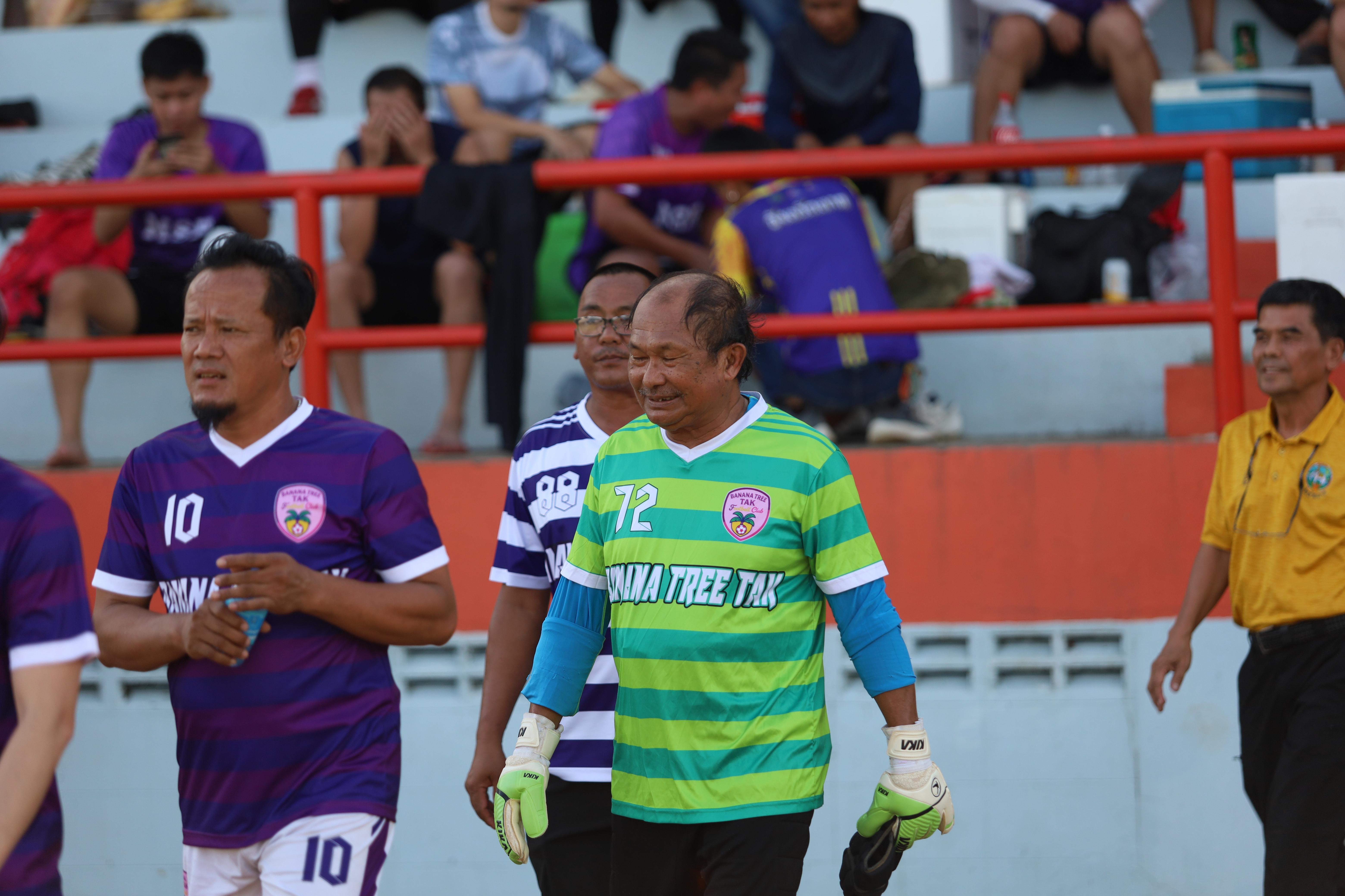 45. การแข่งขันฟุตบอล11คนหน่วยงานคู่ที่4