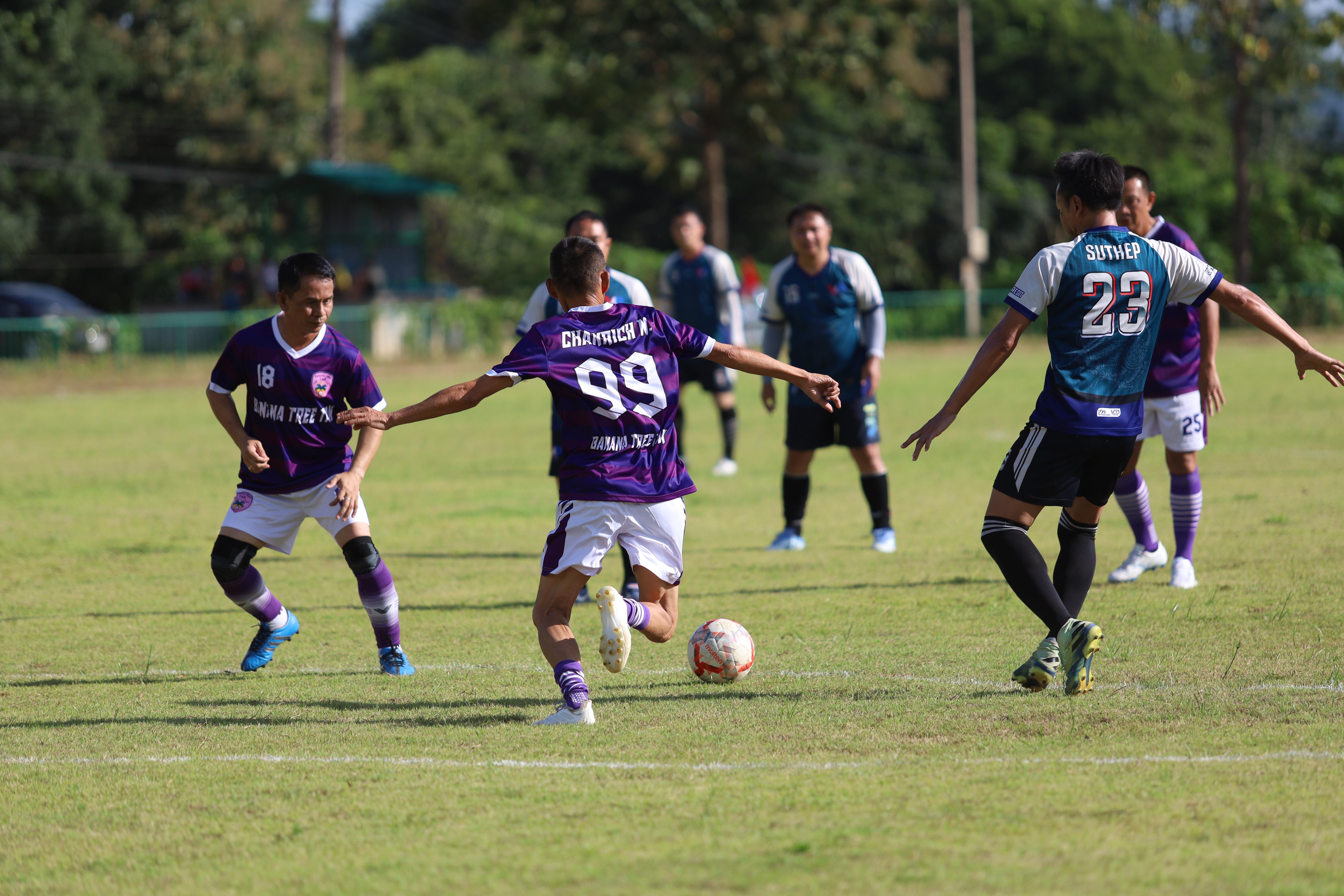 64. การแข่งขันฟุตบอล11คนหน่วยงานคู่ที่4