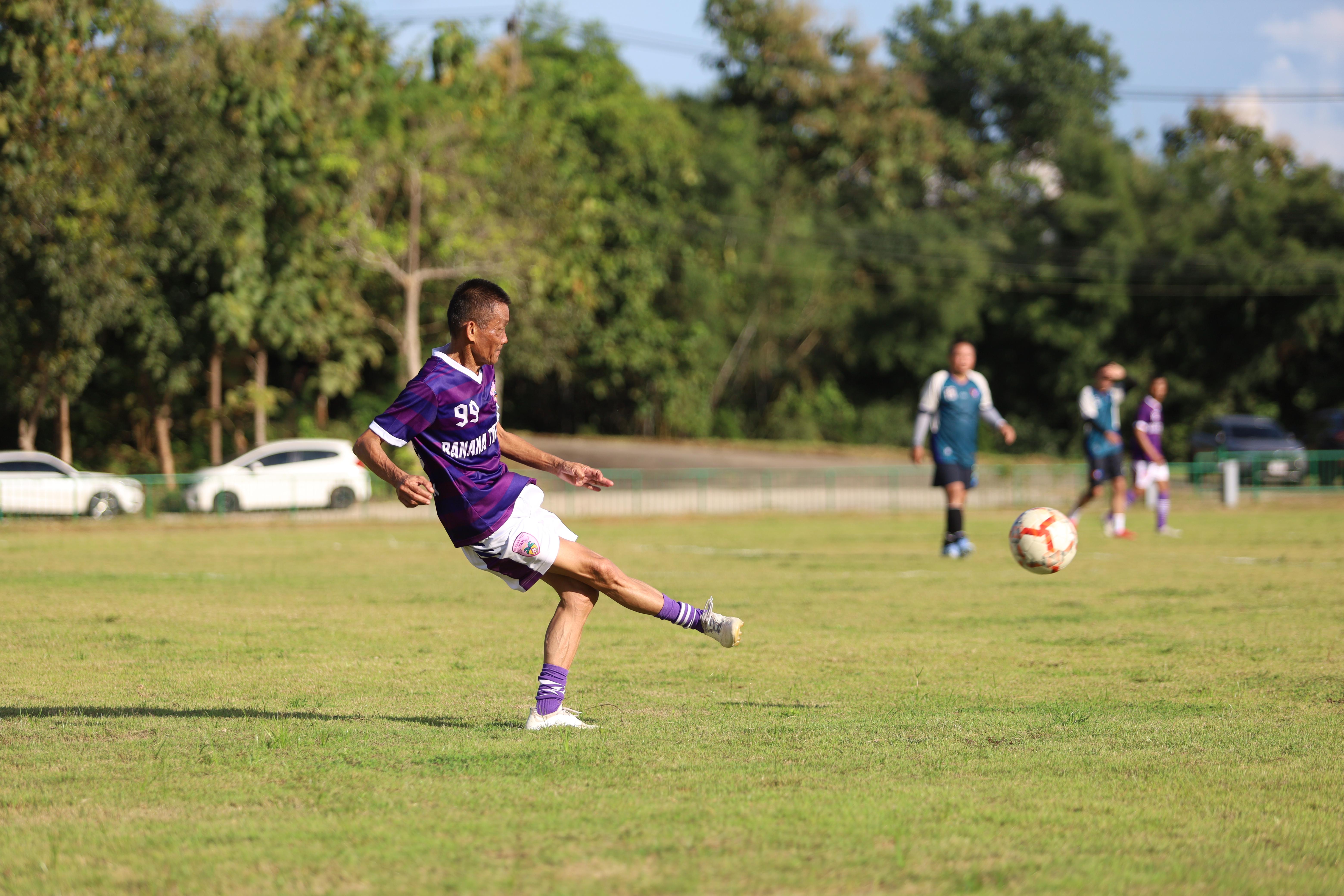 100. การแข่งขันฟุตบอล11คนหน่วยงานคู่ที่4