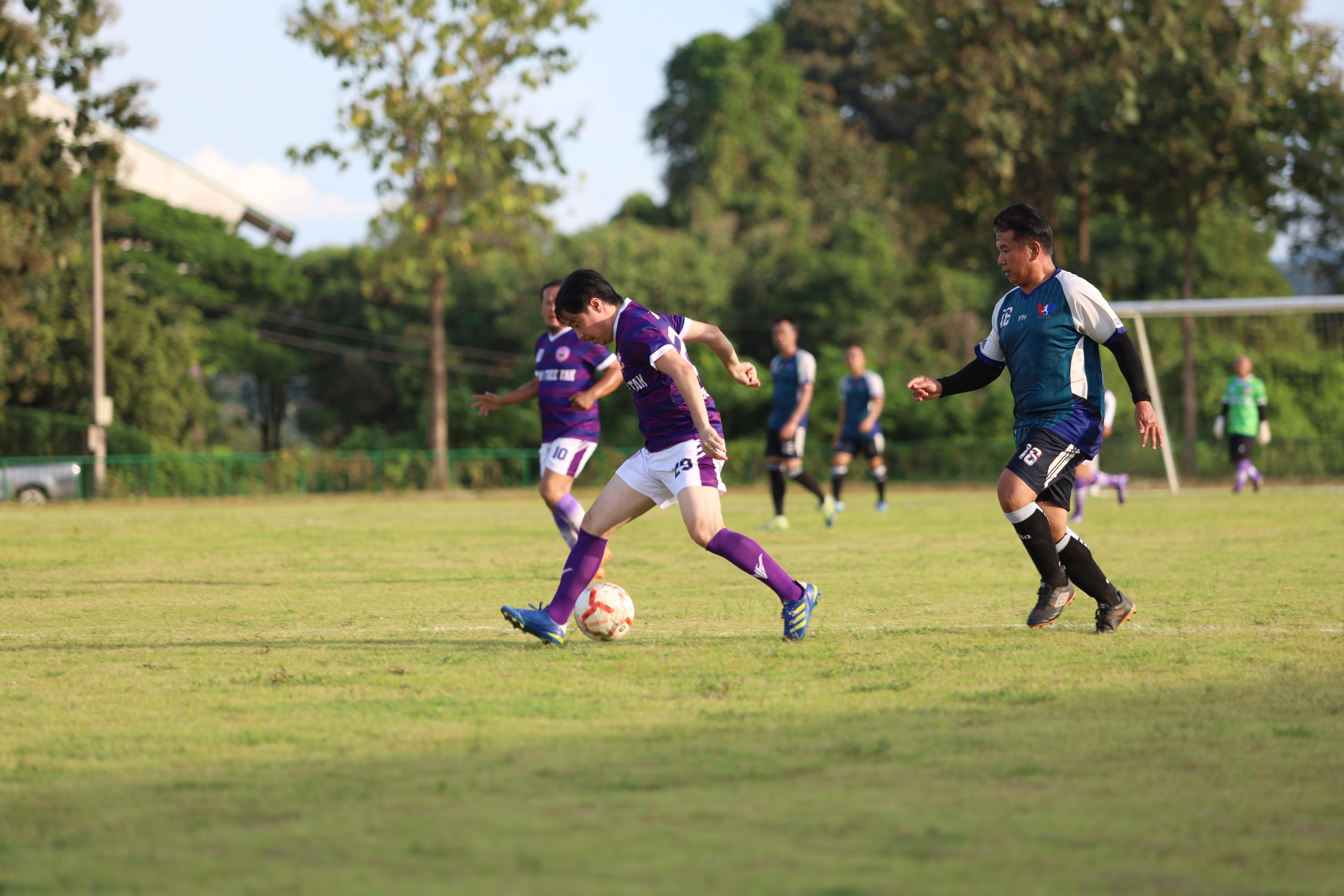 120. การแข่งขันฟุตบอล11คนหน่วยงานคู่ที่4