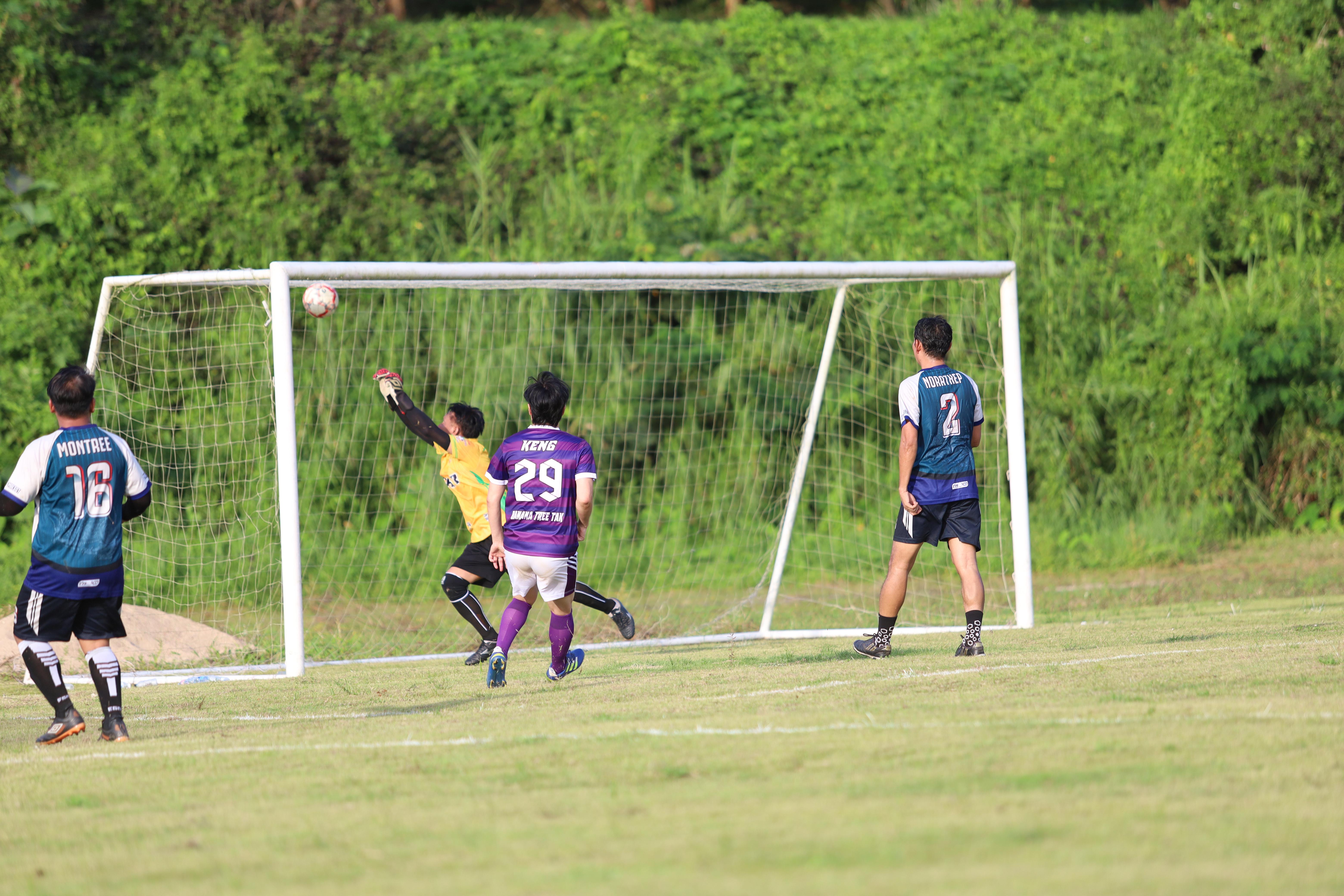 131. การแข่งขันฟุตบอล11คนหน่วยงานคู่ที่4