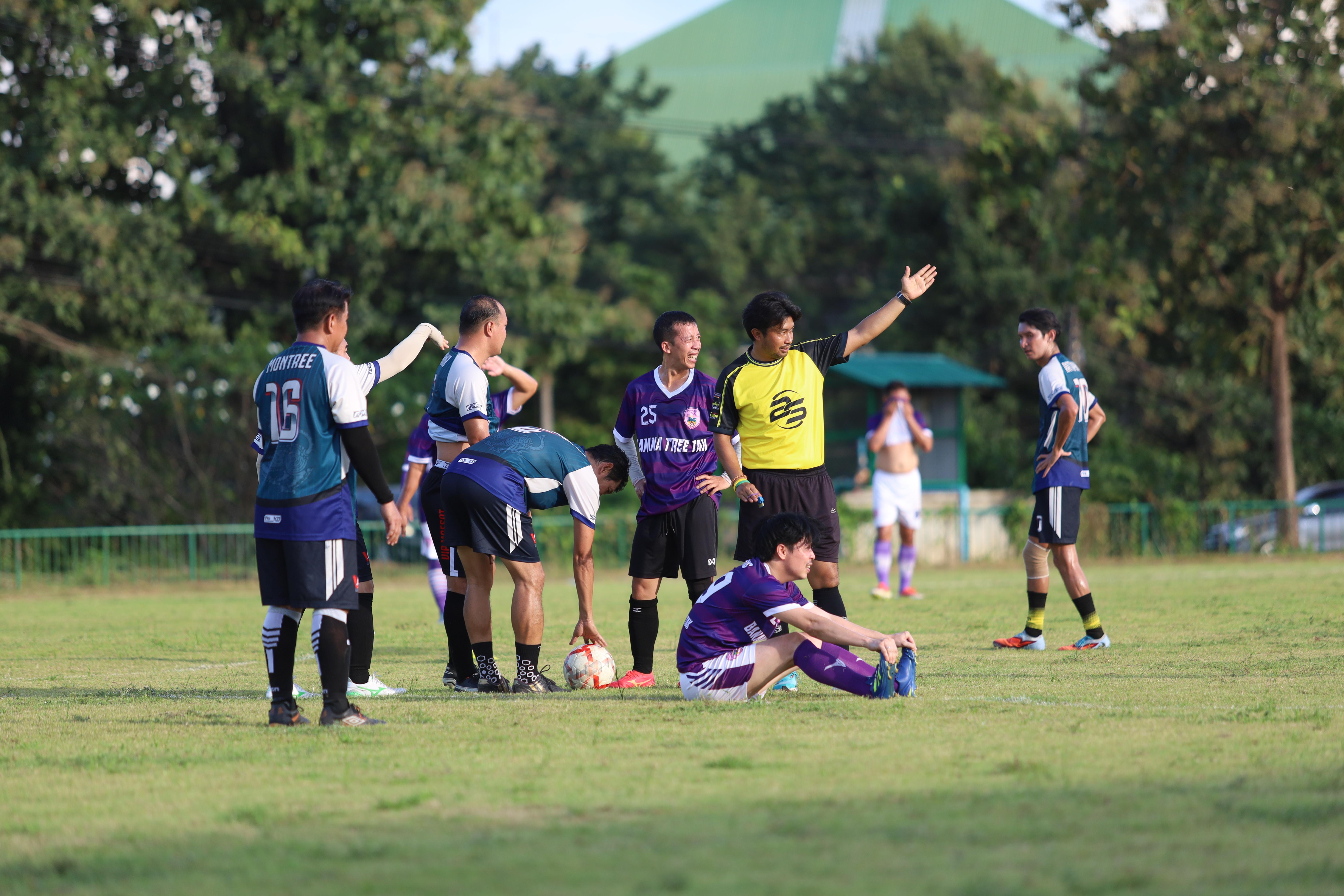 132. การแข่งขันฟุตบอล11คนหน่วยงานคู่ที่4