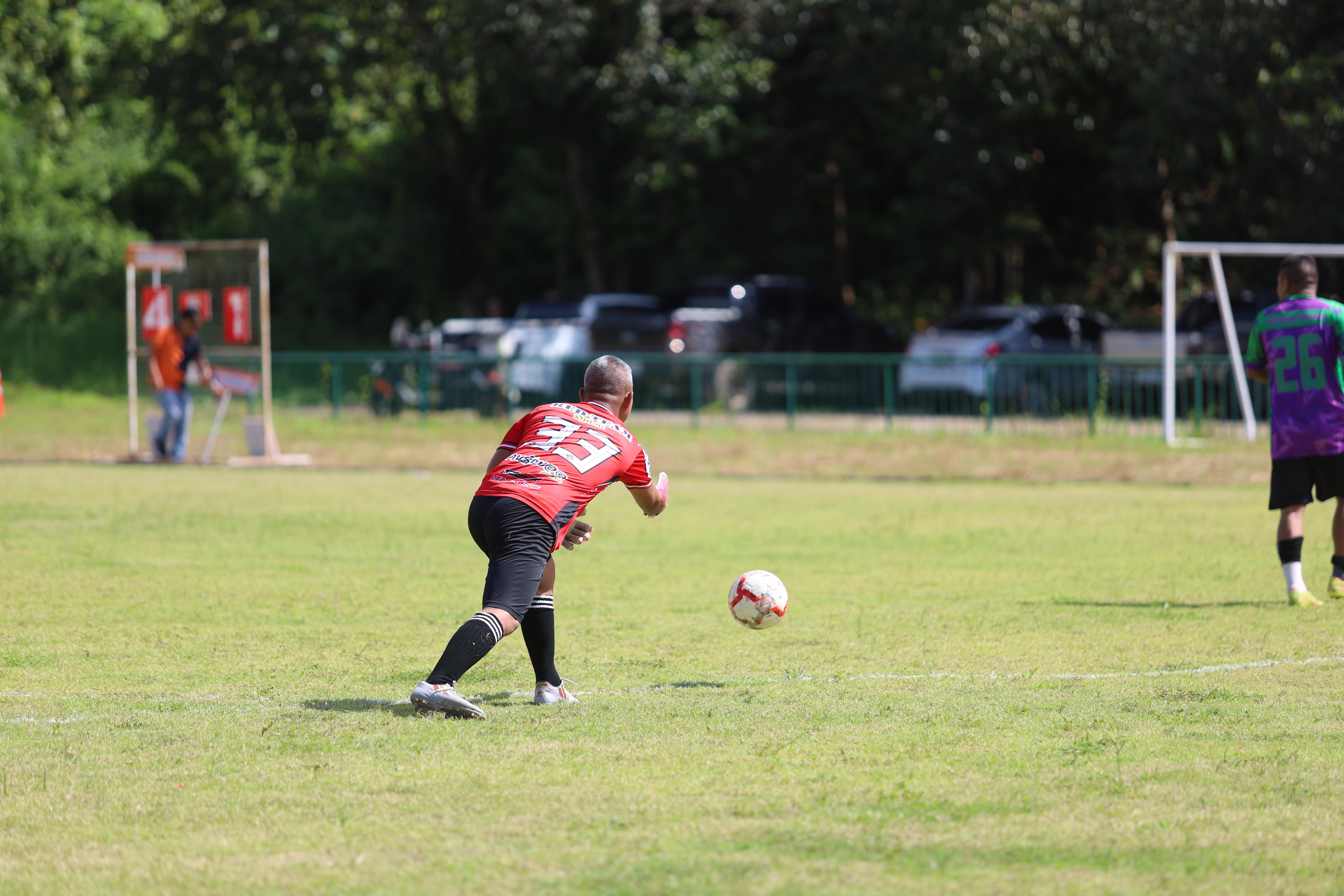 13. การแข่งขันฟุตบอล11คนหน่วยงานคู่ที่5