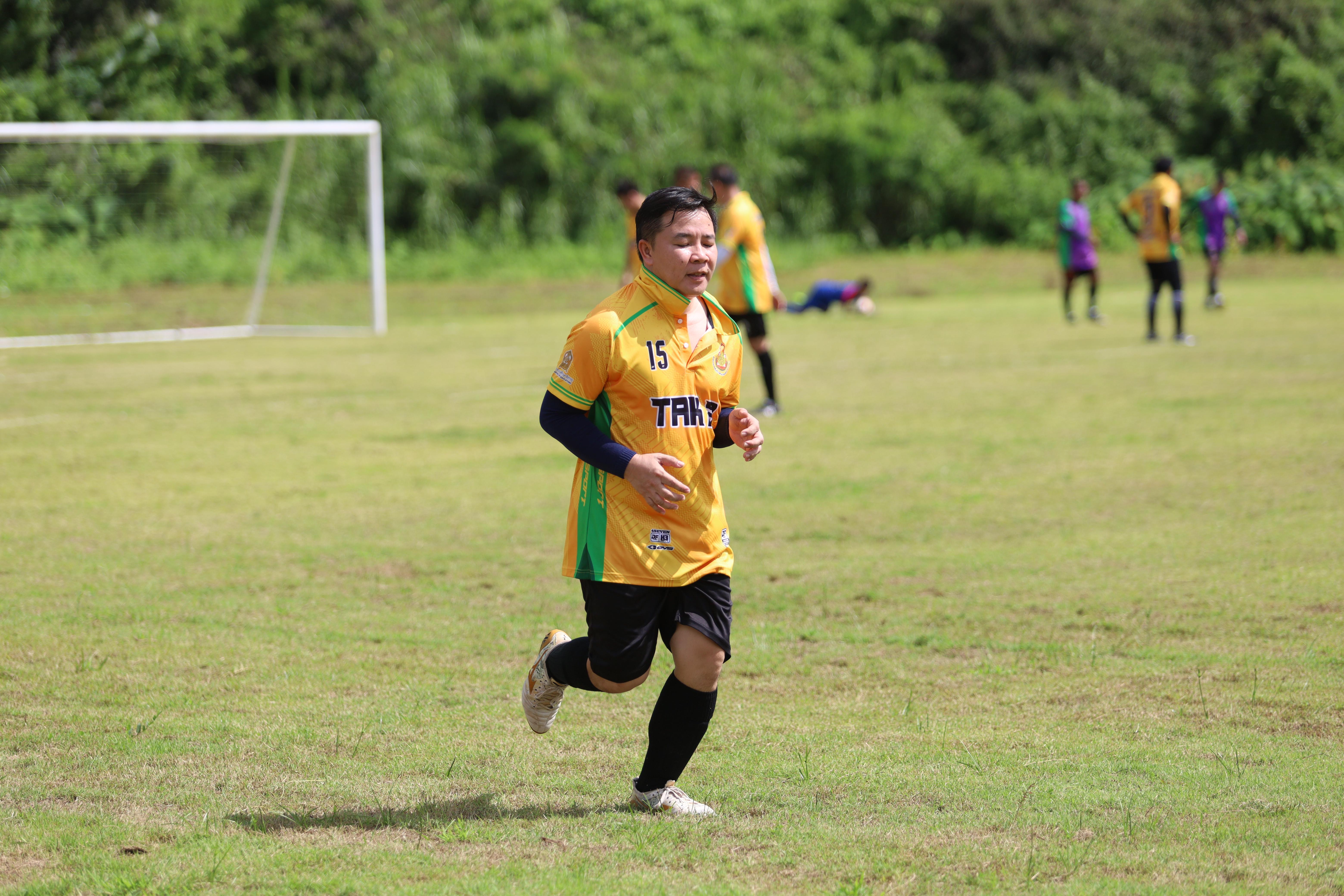 42. การแข่งขันฟุตบอล11คนหน่วยงานคู่ที่5