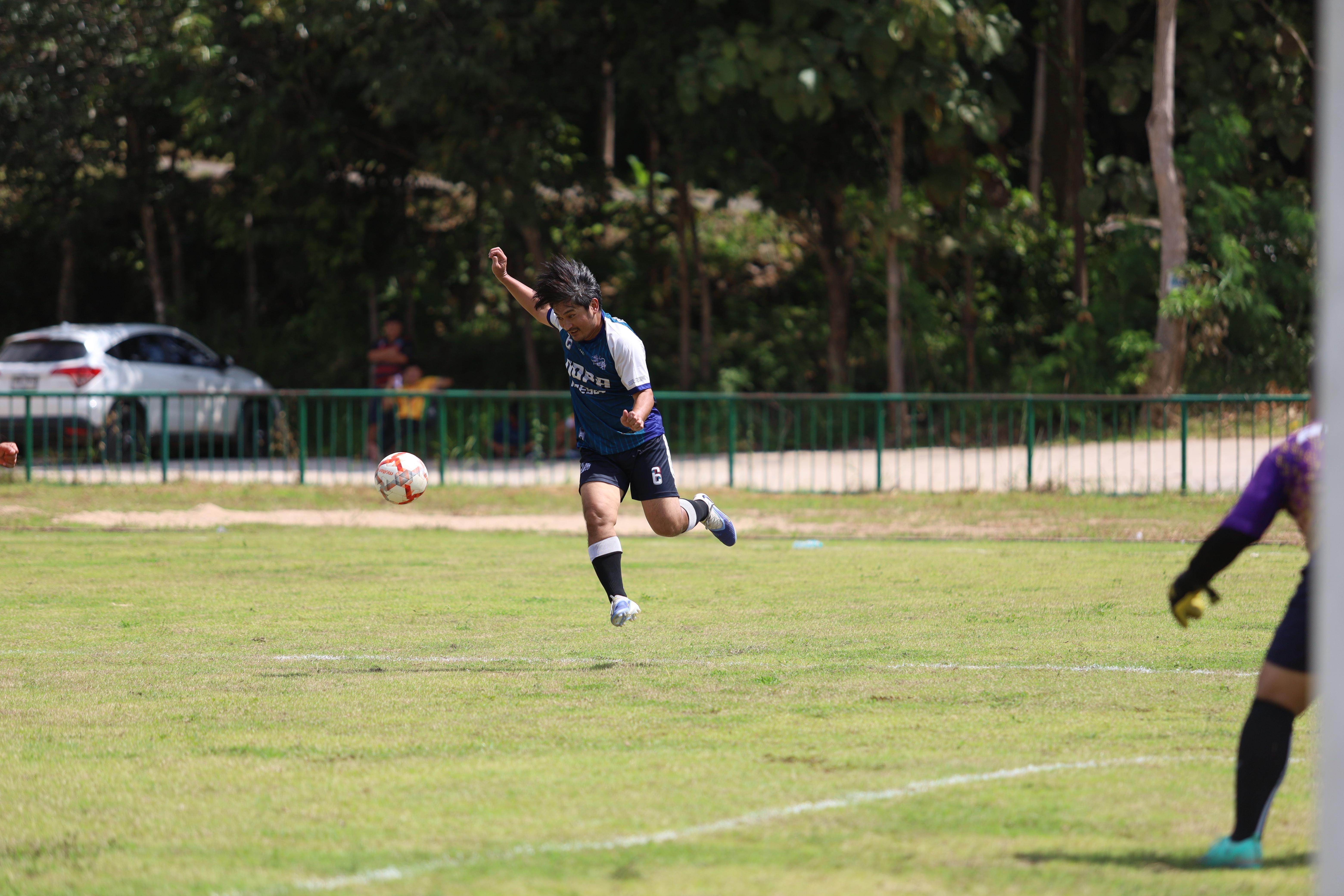 40. การแข่งขันฟุตบอล11คนหน่วยงานคู่ที่6