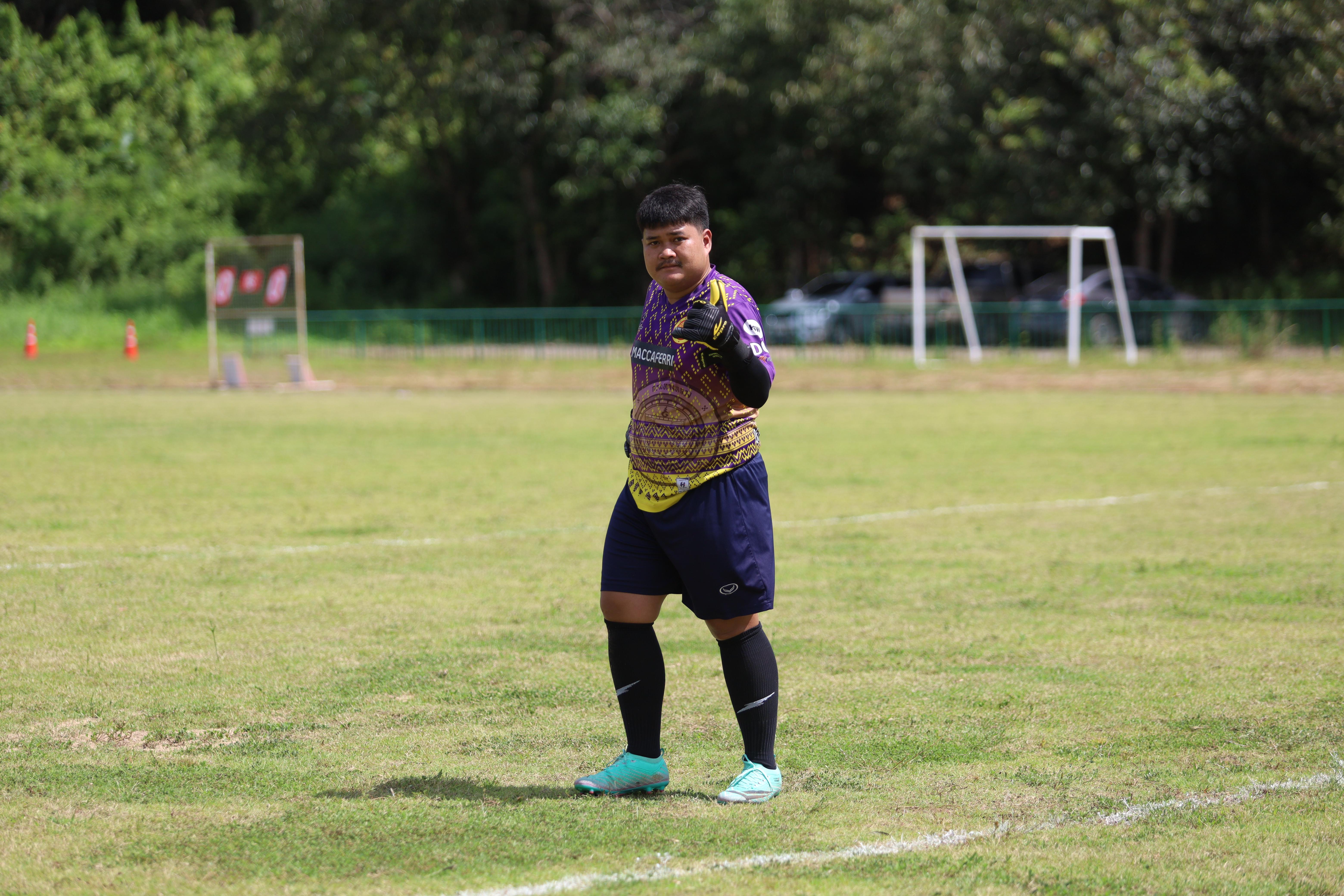 42. การแข่งขันฟุตบอล11คนหน่วยงานคู่ที่6