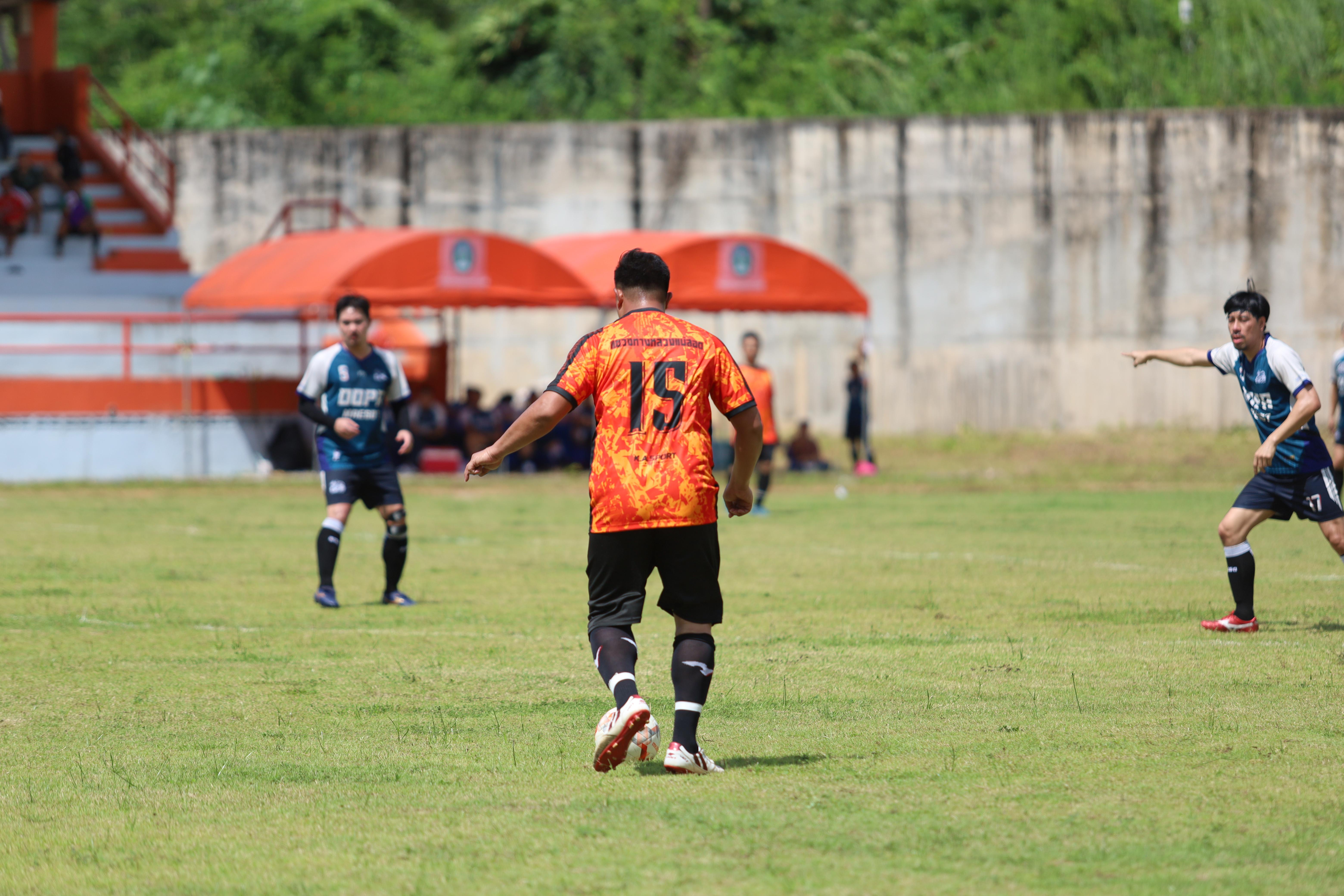 43. การแข่งขันฟุตบอล11คนหน่วยงานคู่ที่6