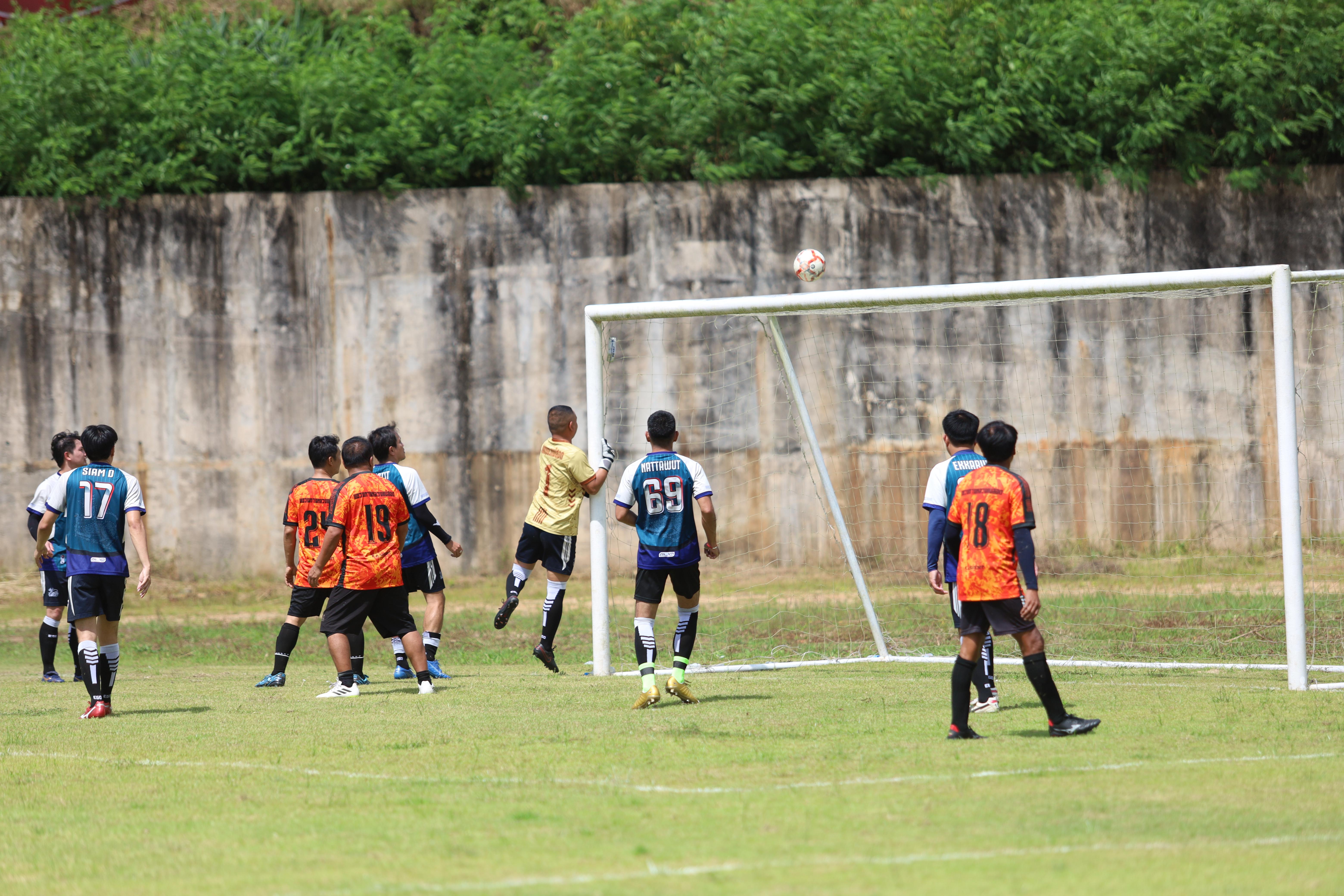 48. การแข่งขันฟุตบอล11คนหน่วยงานคู่ที่6