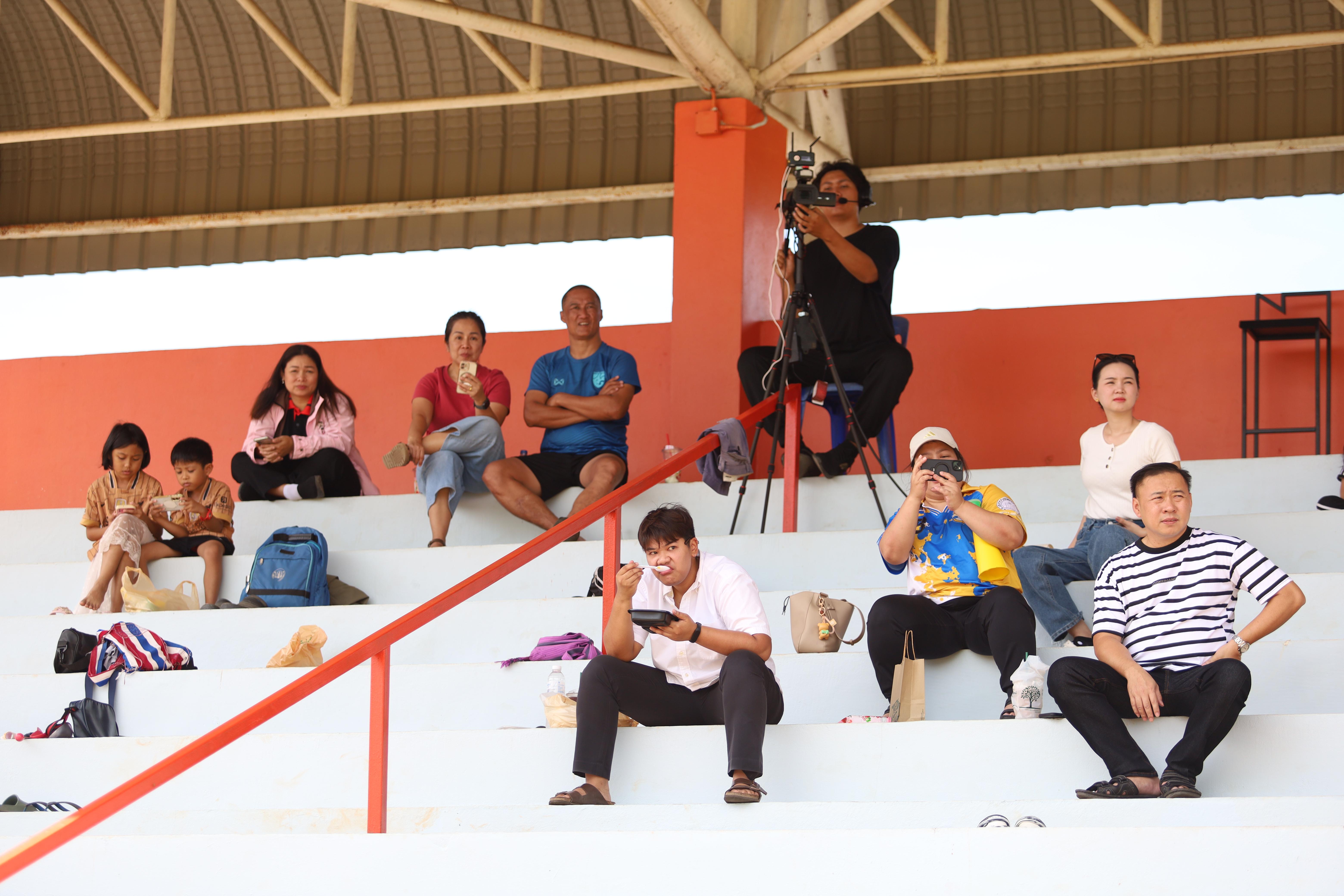 65. การแข่งขันฟุตบอล11คนหน่วยงานคู่ที่6