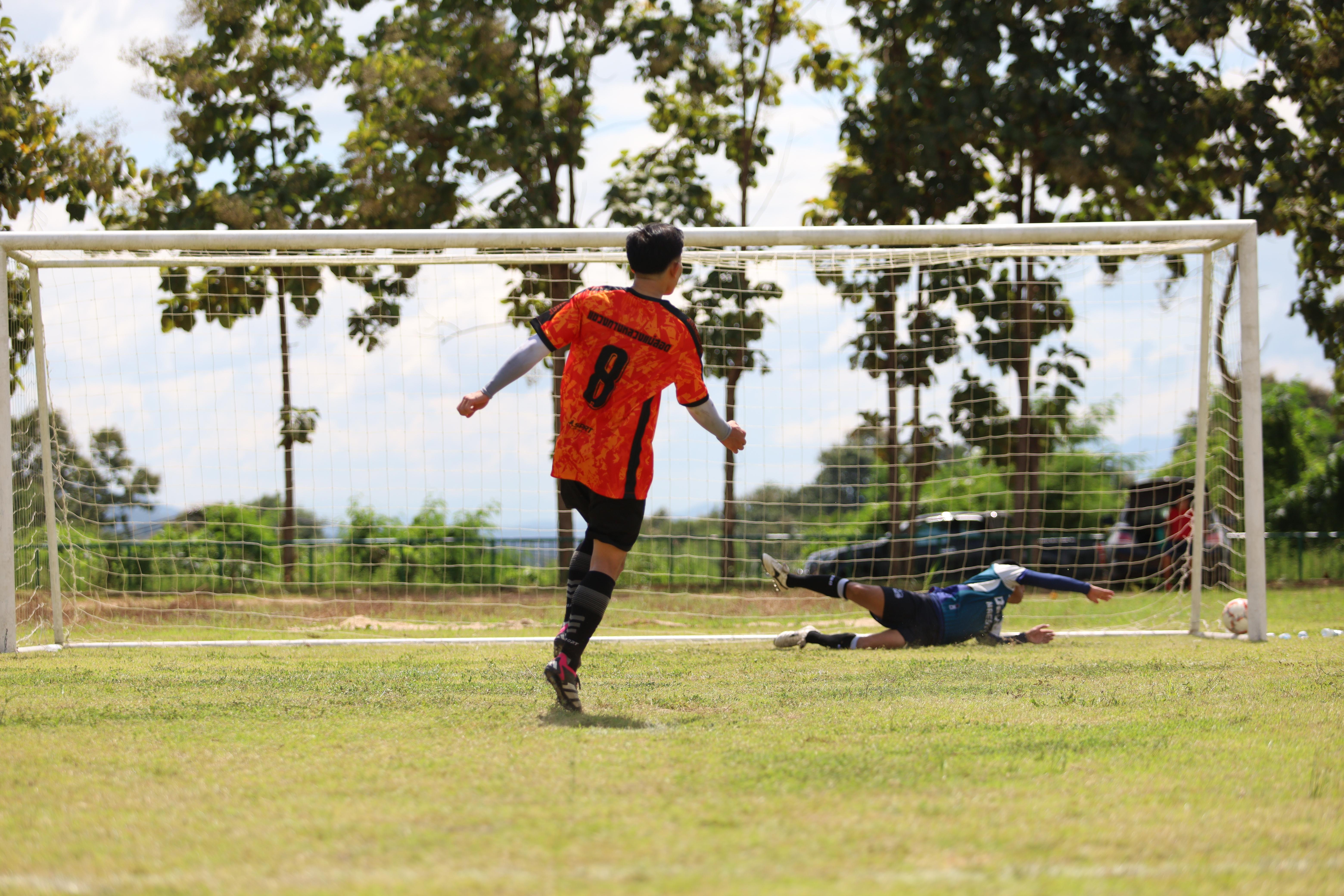 80. การแข่งขันฟุตบอล11คนหน่วยงานคู่ที่6