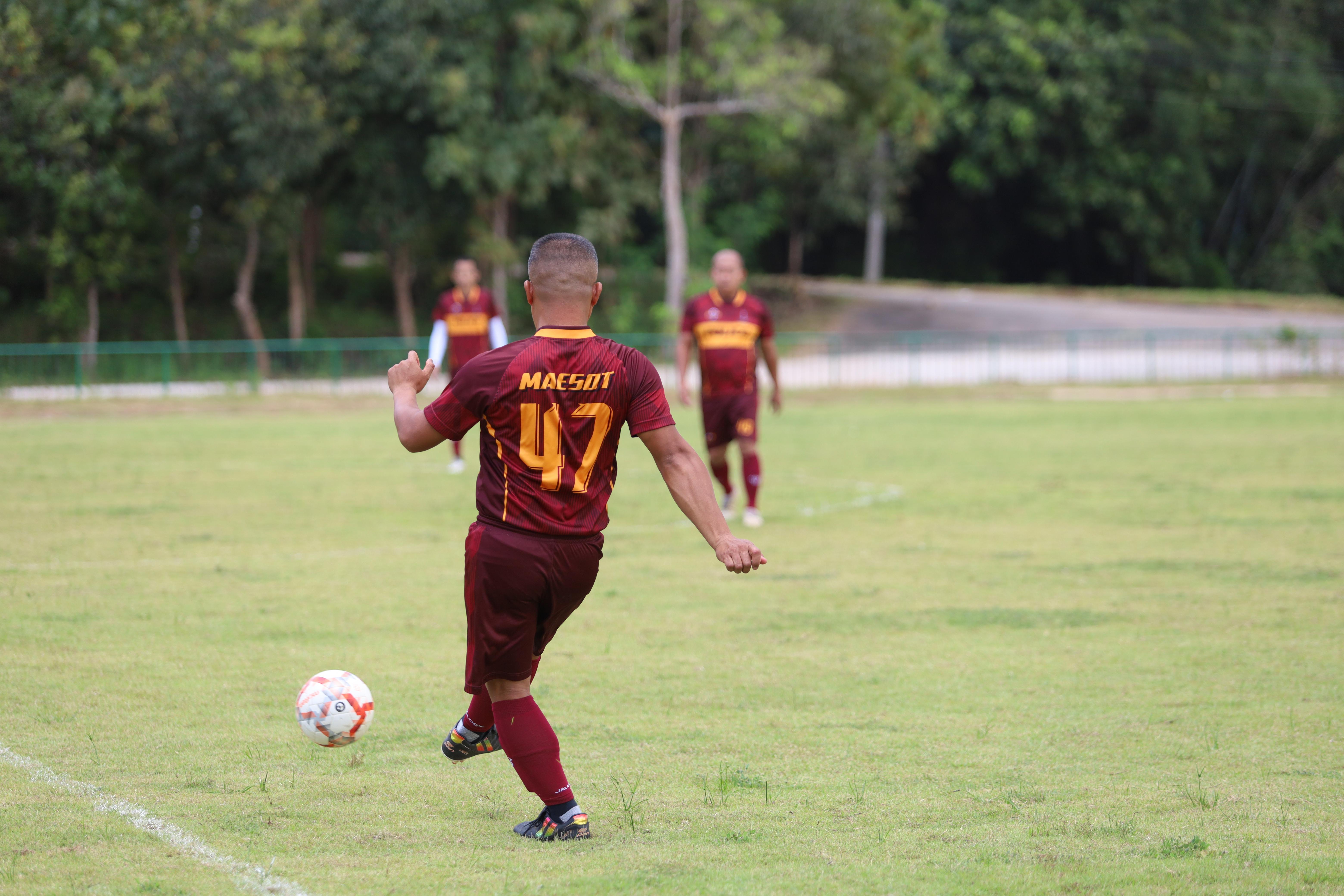 14. งาน25ปีkprums การแข่งขันฟุตบอล11คนหน่วยงานคู่ที่ 7  สถานีตำรวจภูธรแม่สอด 2:0 โรงพยาบาลแม่สอด