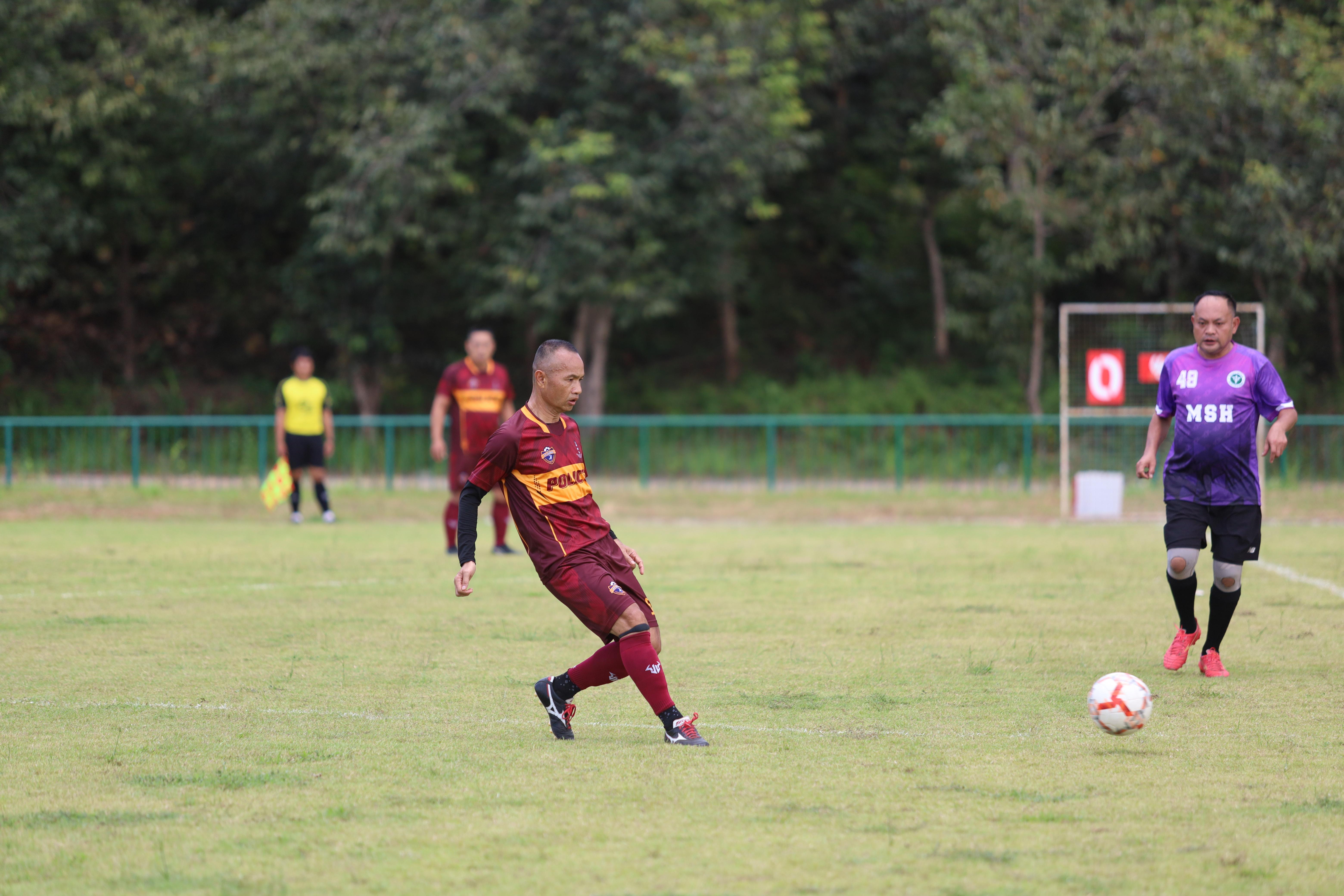 15. งาน25ปีkprums การแข่งขันฟุตบอล11คนหน่วยงานคู่ที่ 7  สถานีตำรวจภูธรแม่สอด 2:0 โรงพยาบาลแม่สอด