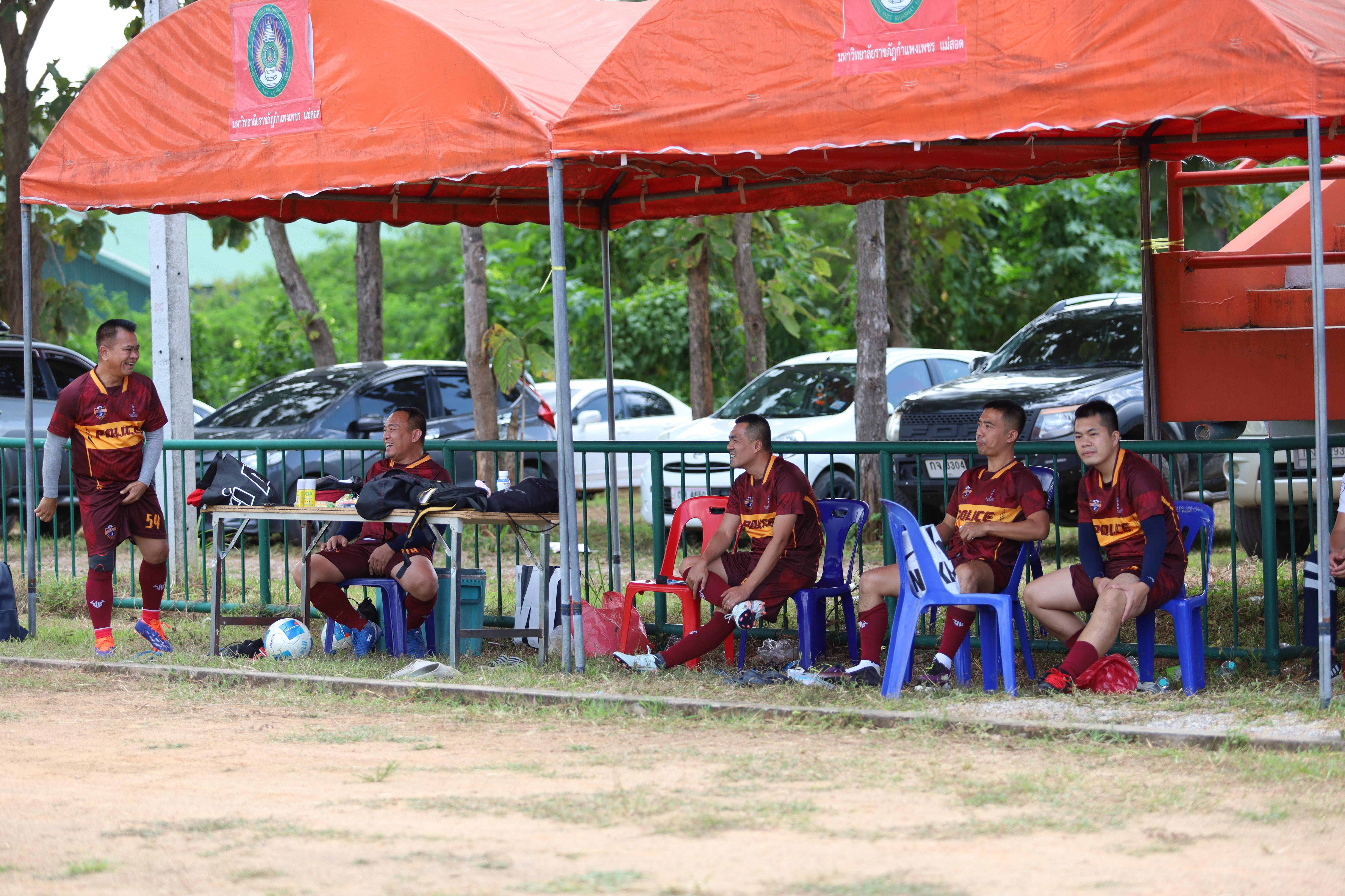 19. งาน25ปีkprums การแข่งขันฟุตบอล11คนหน่วยงานคู่ที่ 7  สถานีตำรวจภูธรแม่สอด 2:0 โรงพยาบาลแม่สอด