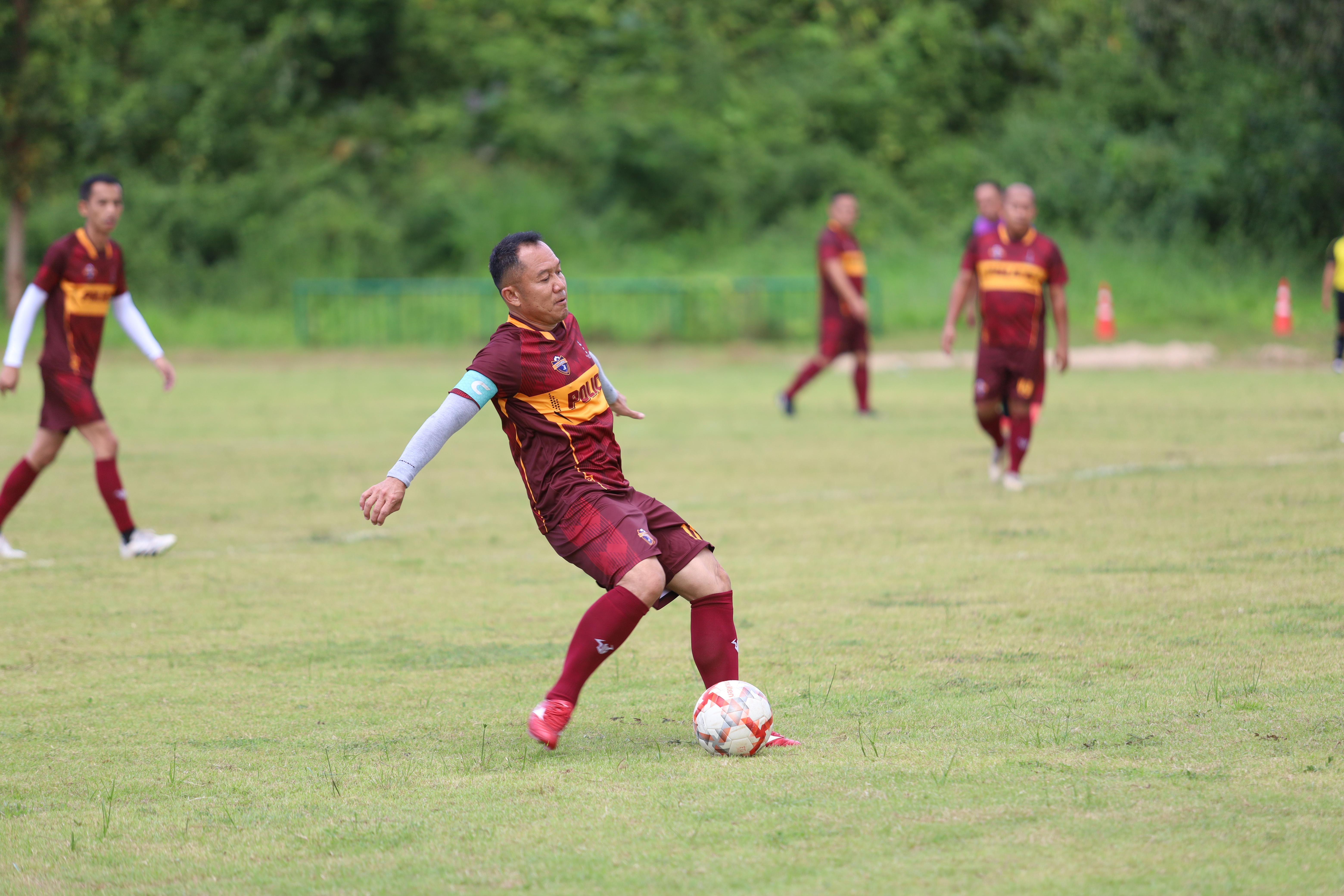 24. งาน25ปีkprums การแข่งขันฟุตบอล11คนหน่วยงานคู่ที่ 7  สถานีตำรวจภูธรแม่สอด 2:0 โรงพยาบาลแม่สอด