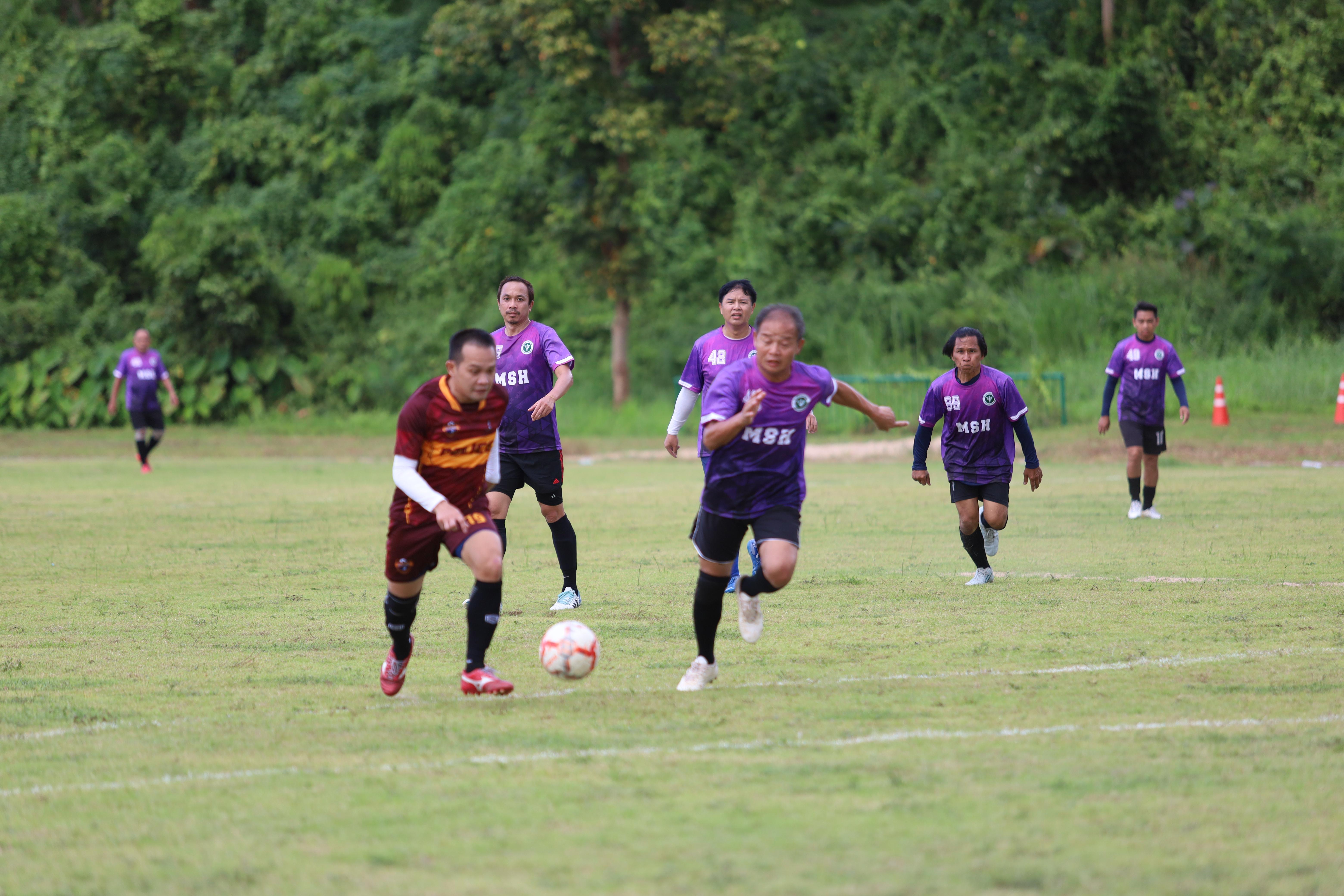 26. งาน25ปีkprums การแข่งขันฟุตบอล11คนหน่วยงานคู่ที่ 7  สถานีตำรวจภูธรแม่สอด 2:0 โรงพยาบาลแม่สอด