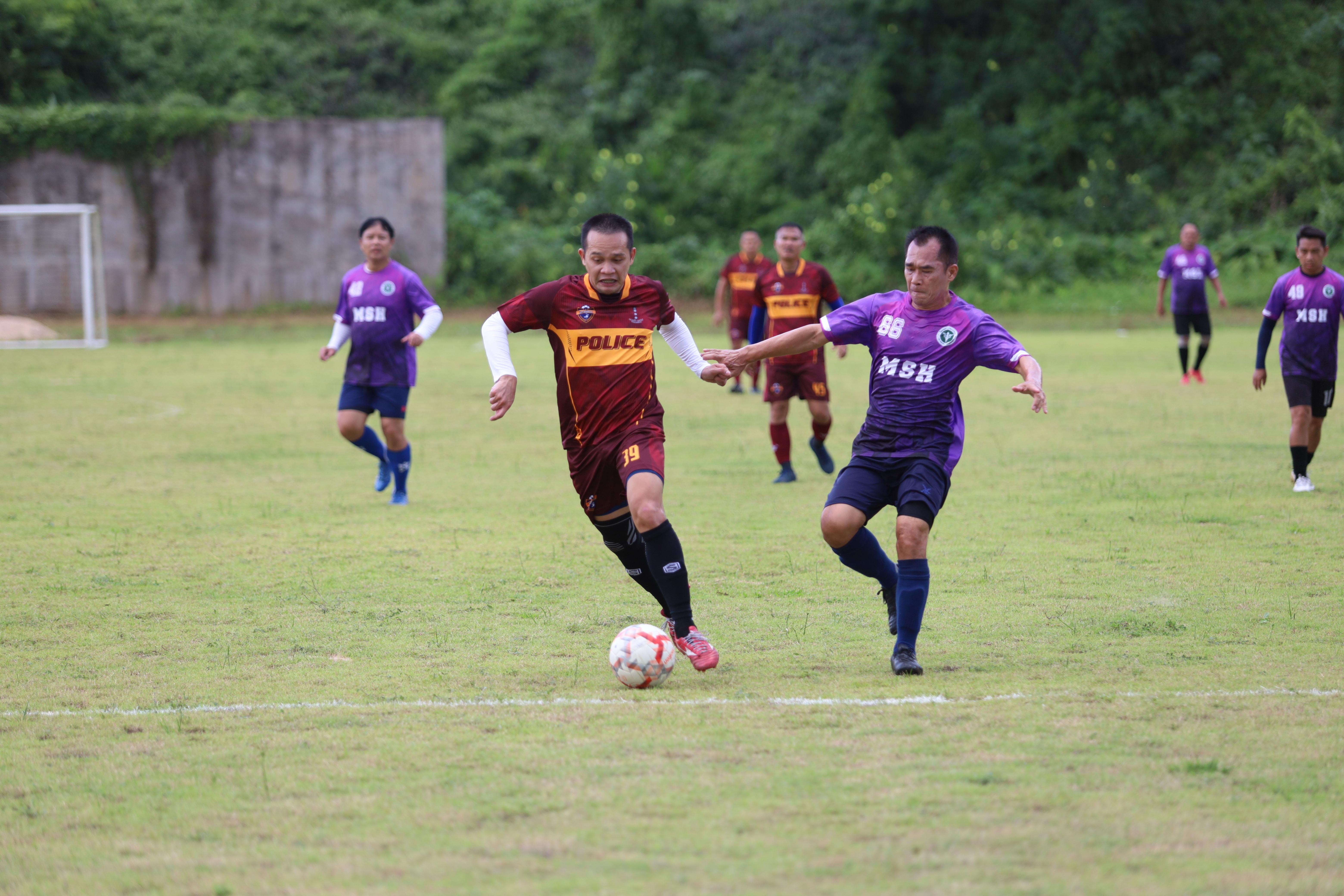 31. งาน25ปีkprums การแข่งขันฟุตบอล11คนหน่วยงานคู่ที่ 7  สถานีตำรวจภูธรแม่สอด 2:0 โรงพยาบาลแม่สอด