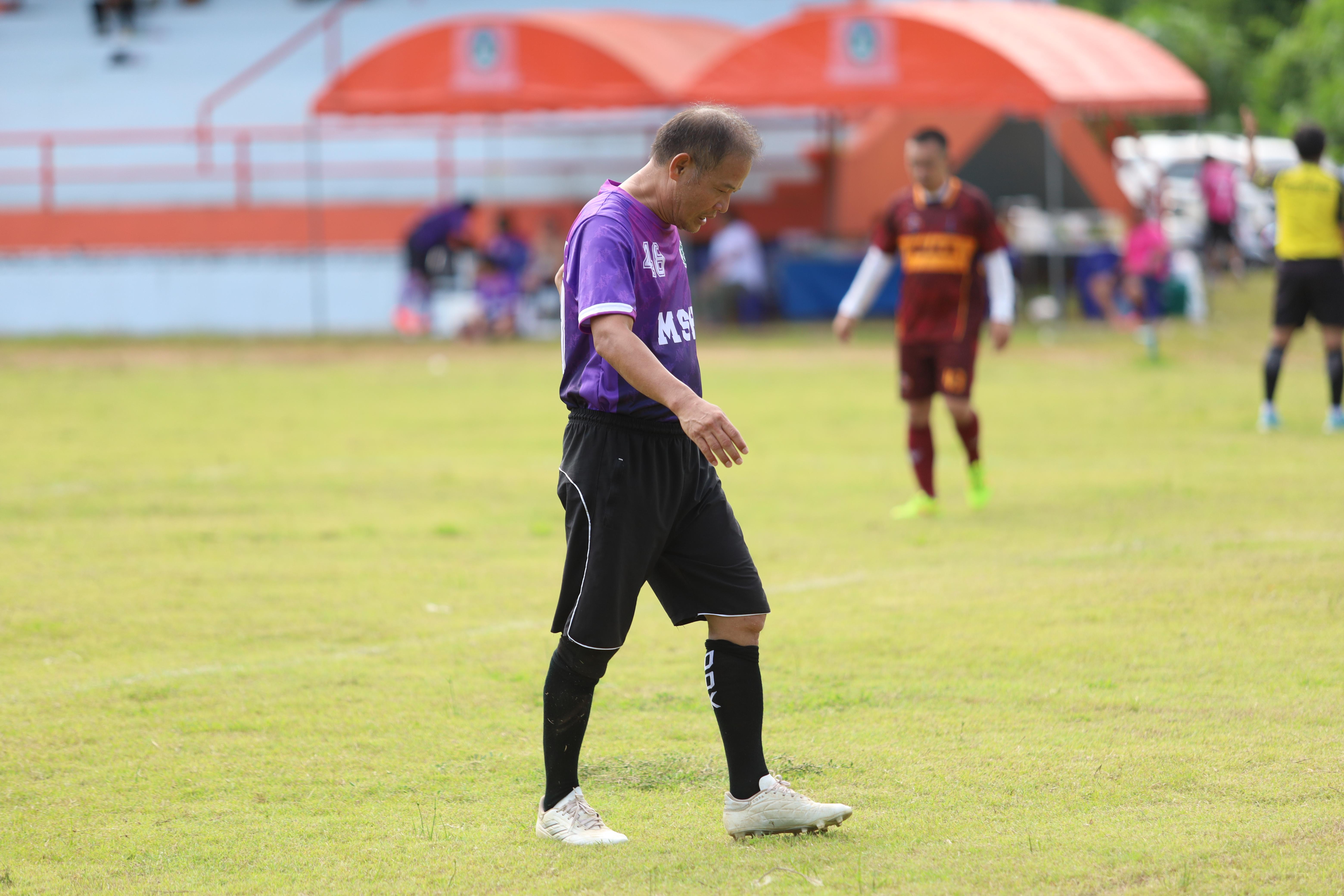 59. งาน25ปีkprums การแข่งขันฟุตบอล11คนหน่วยงานคู่ที่ 7  สถานีตำรวจภูธรแม่สอด 2:0 โรงพยาบาลแม่สอด