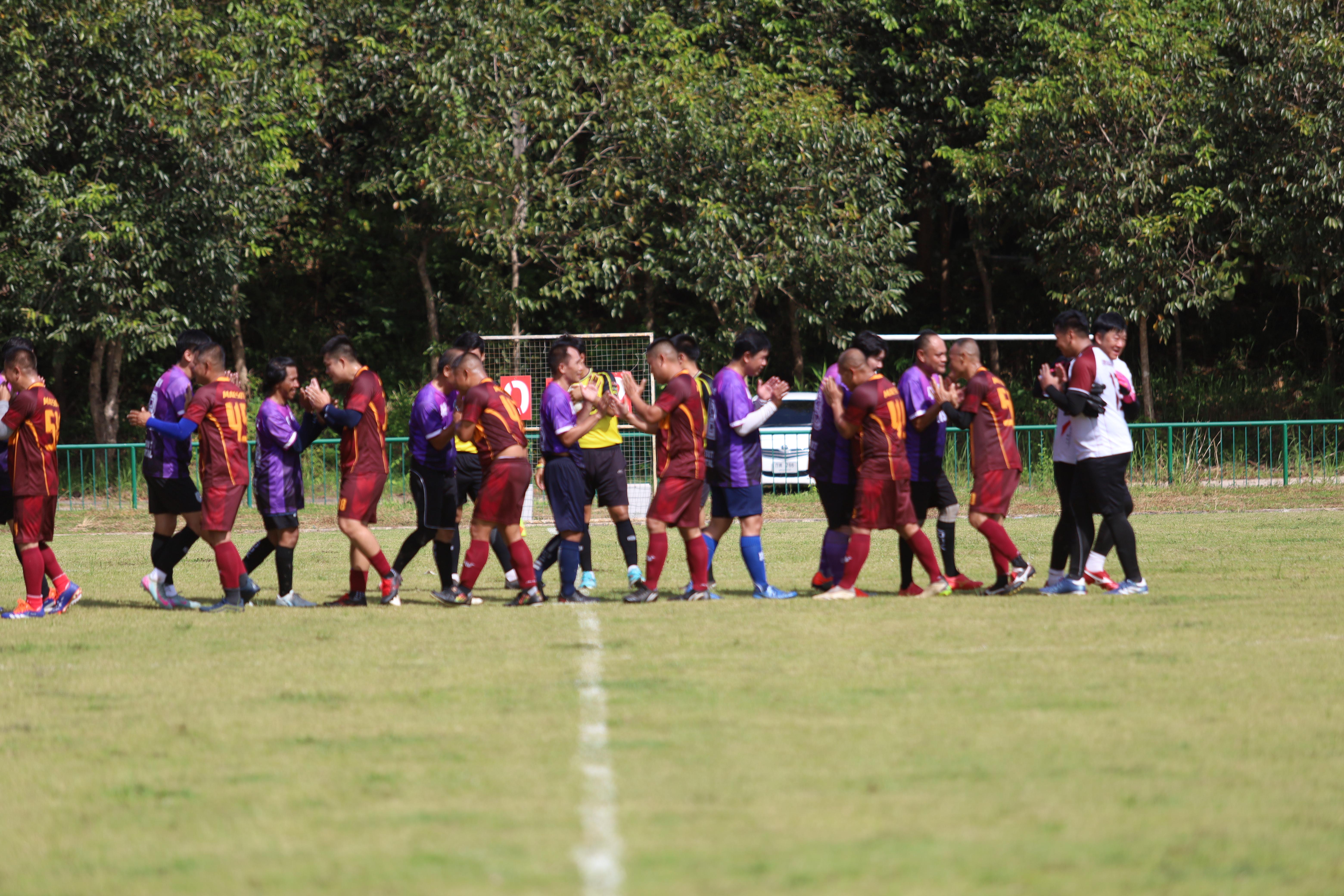 75. งาน25ปีkprums การแข่งขันฟุตบอล11คนหน่วยงานคู่ที่ 7  สถานีตำรวจภูธรแม่สอด 2:0 โรงพยาบาลแม่สอด