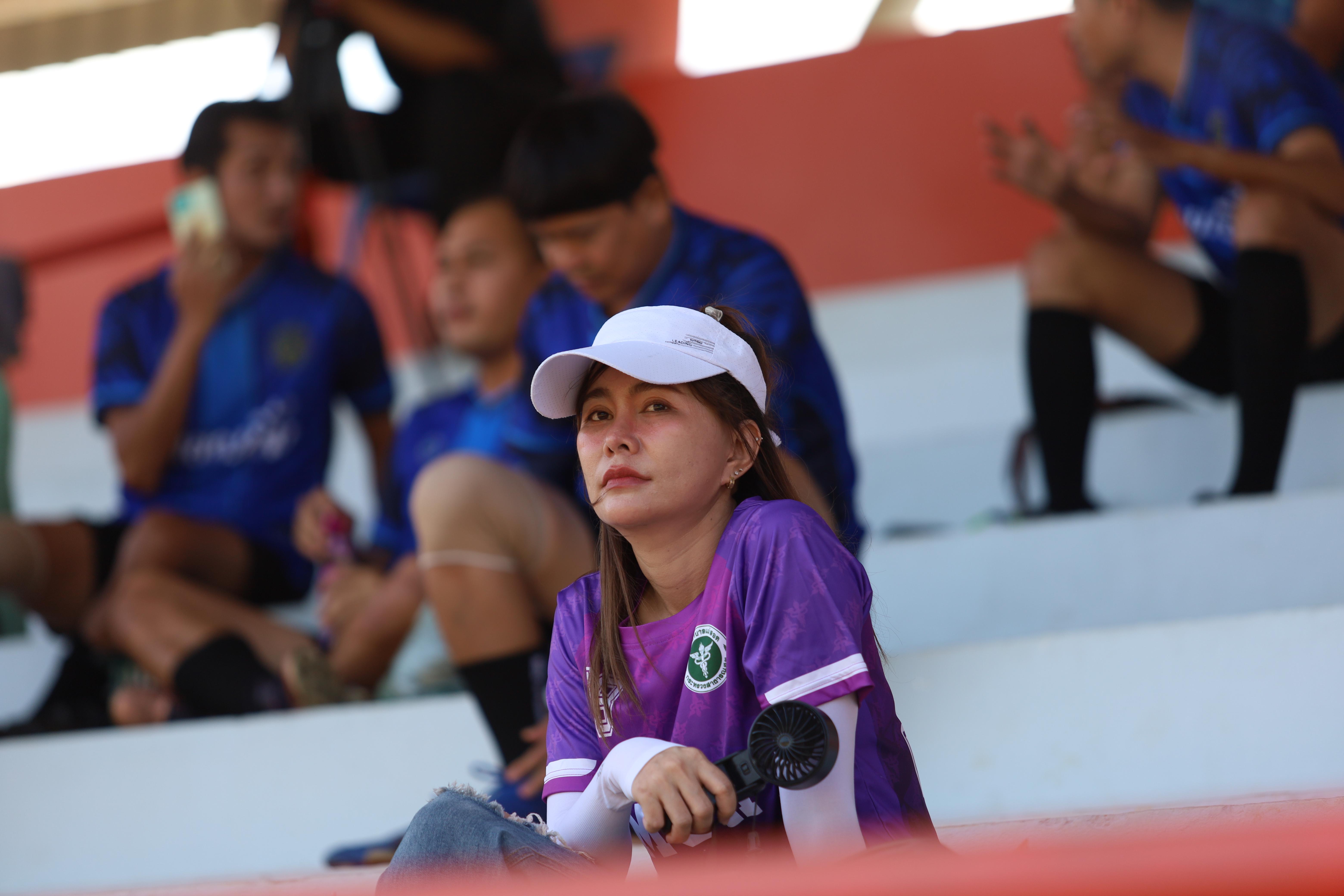 76. งาน25ปีkprums การแข่งขันฟุตบอล11คนหน่วยงานคู่ที่ 7  สถานีตำรวจภูธรแม่สอด 2:0 โรงพยาบาลแม่สอด