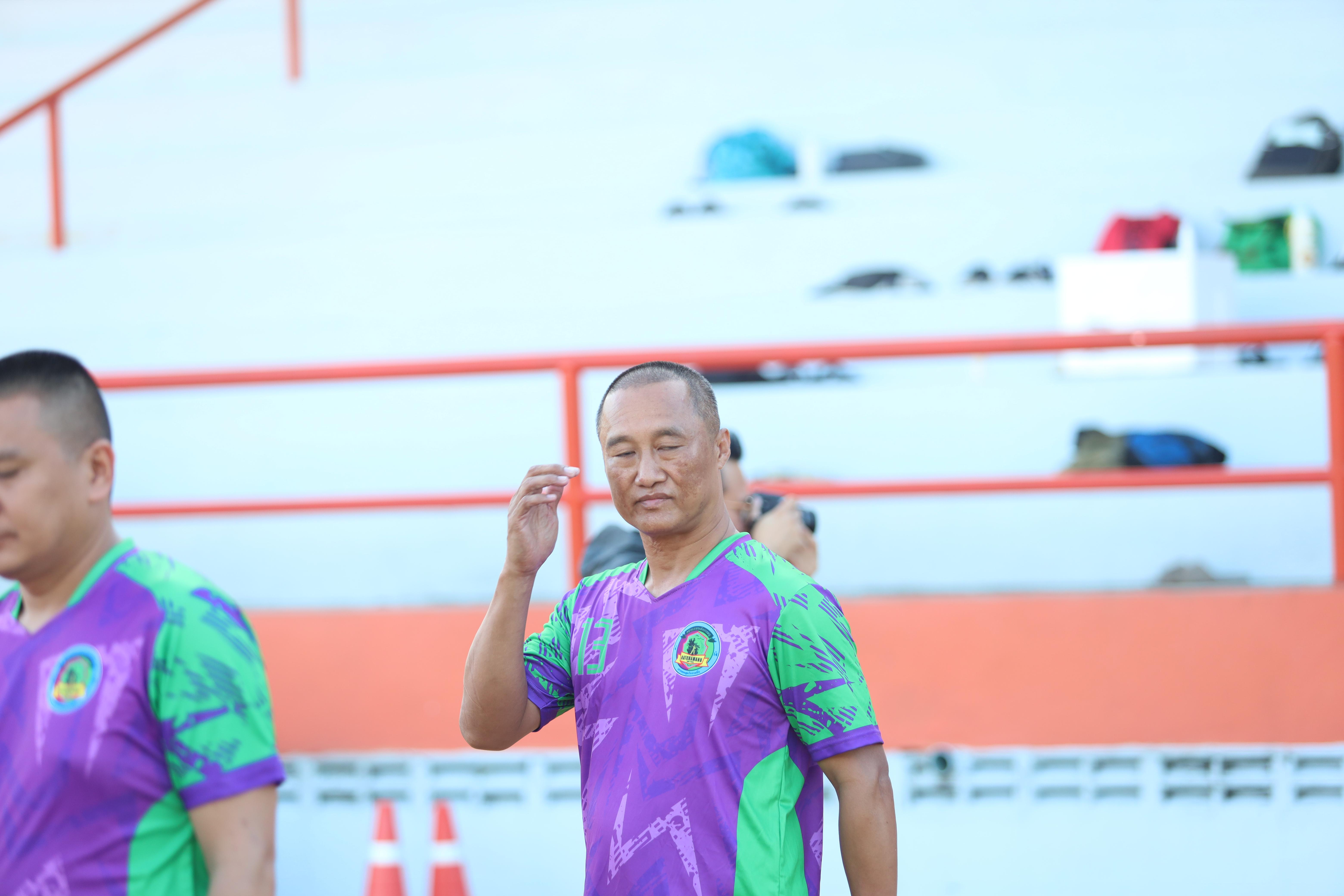 6. ฟุตบอล11คนหน่วยงาน25ปีkprums คู่ที่9