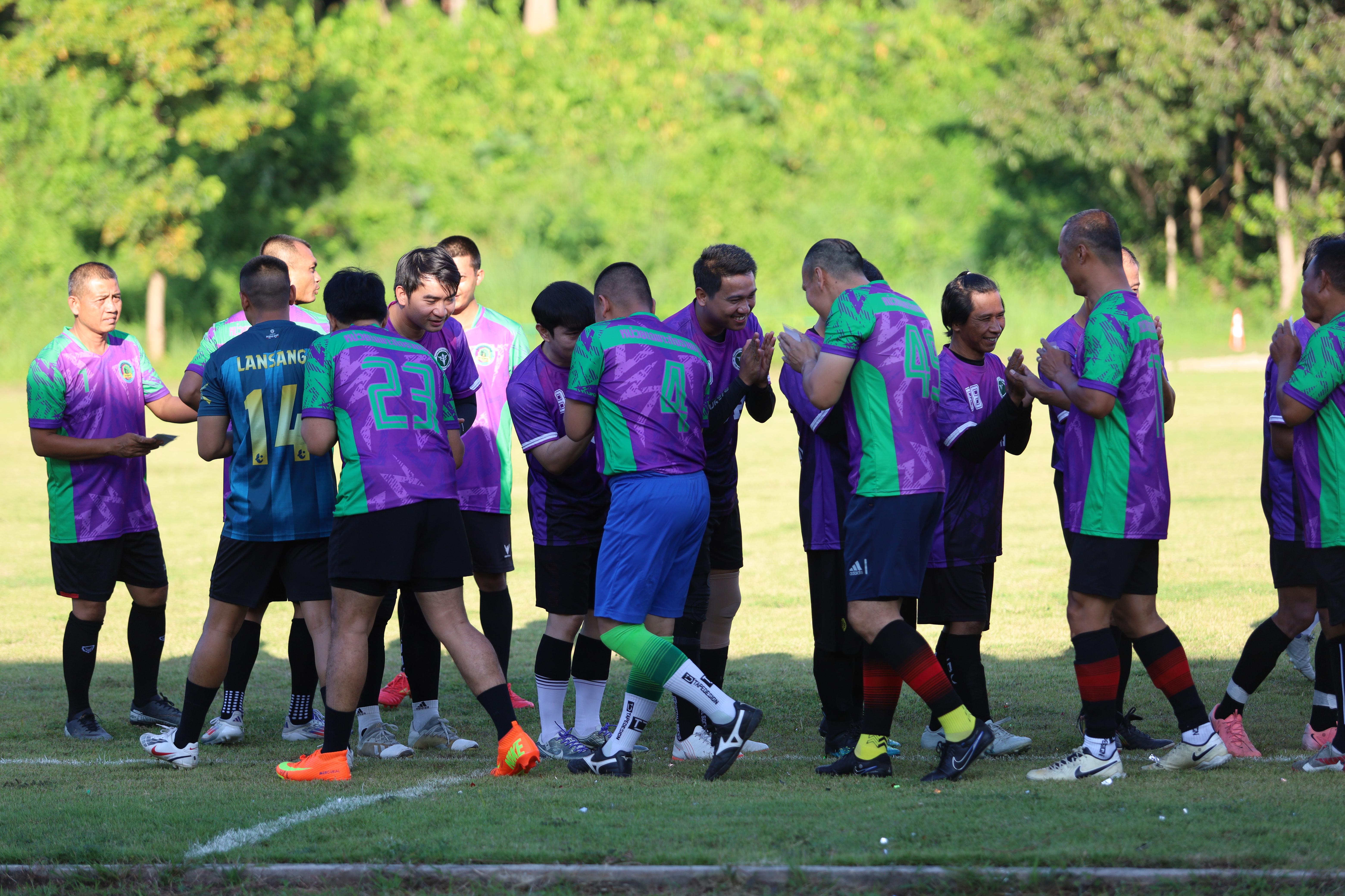 9. ฟุตบอล11คนหน่วยงาน25ปีkprums คู่ที่9