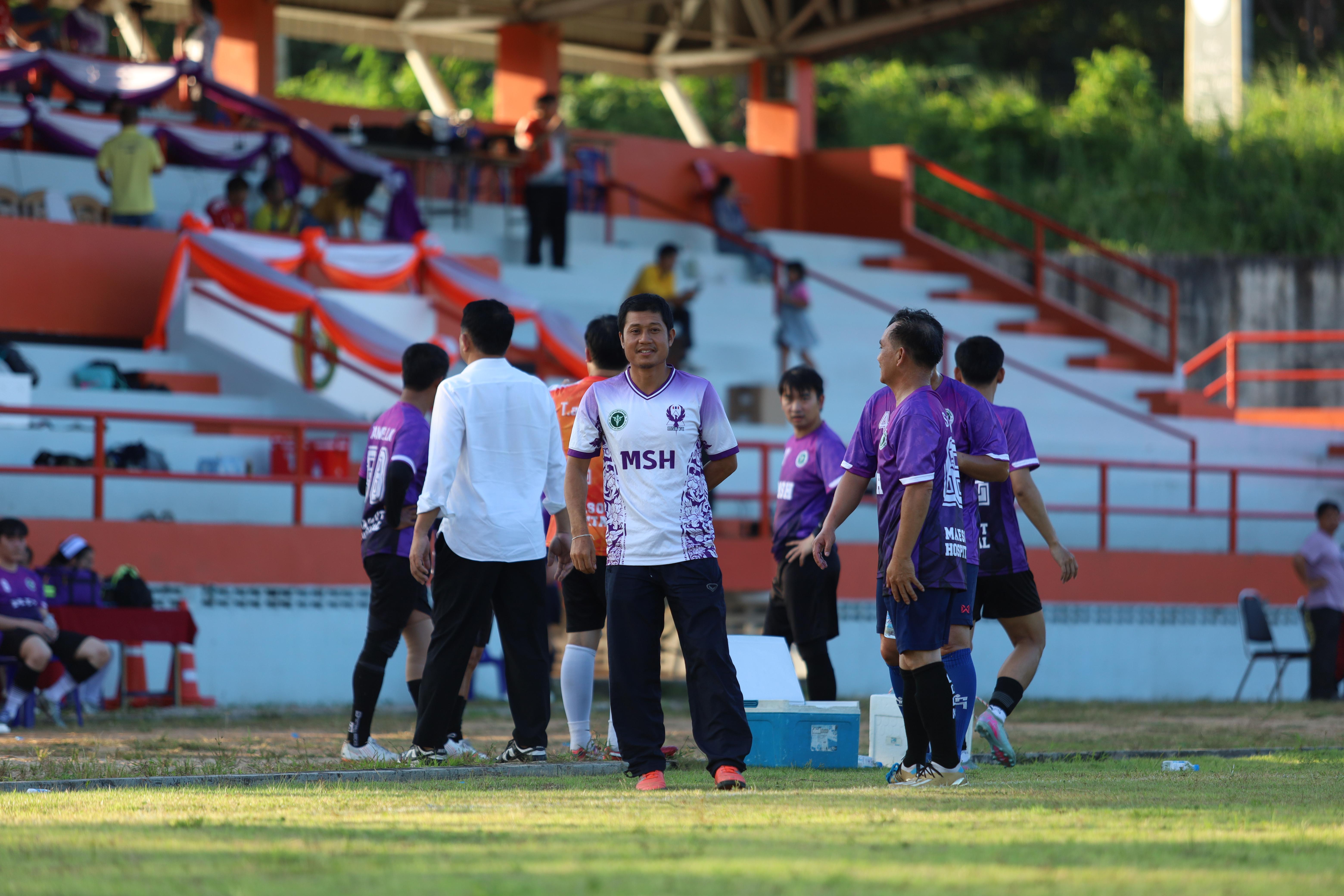 32. ฟุตบอล11คนหน่วยงาน25ปีkprums คู่ที่9