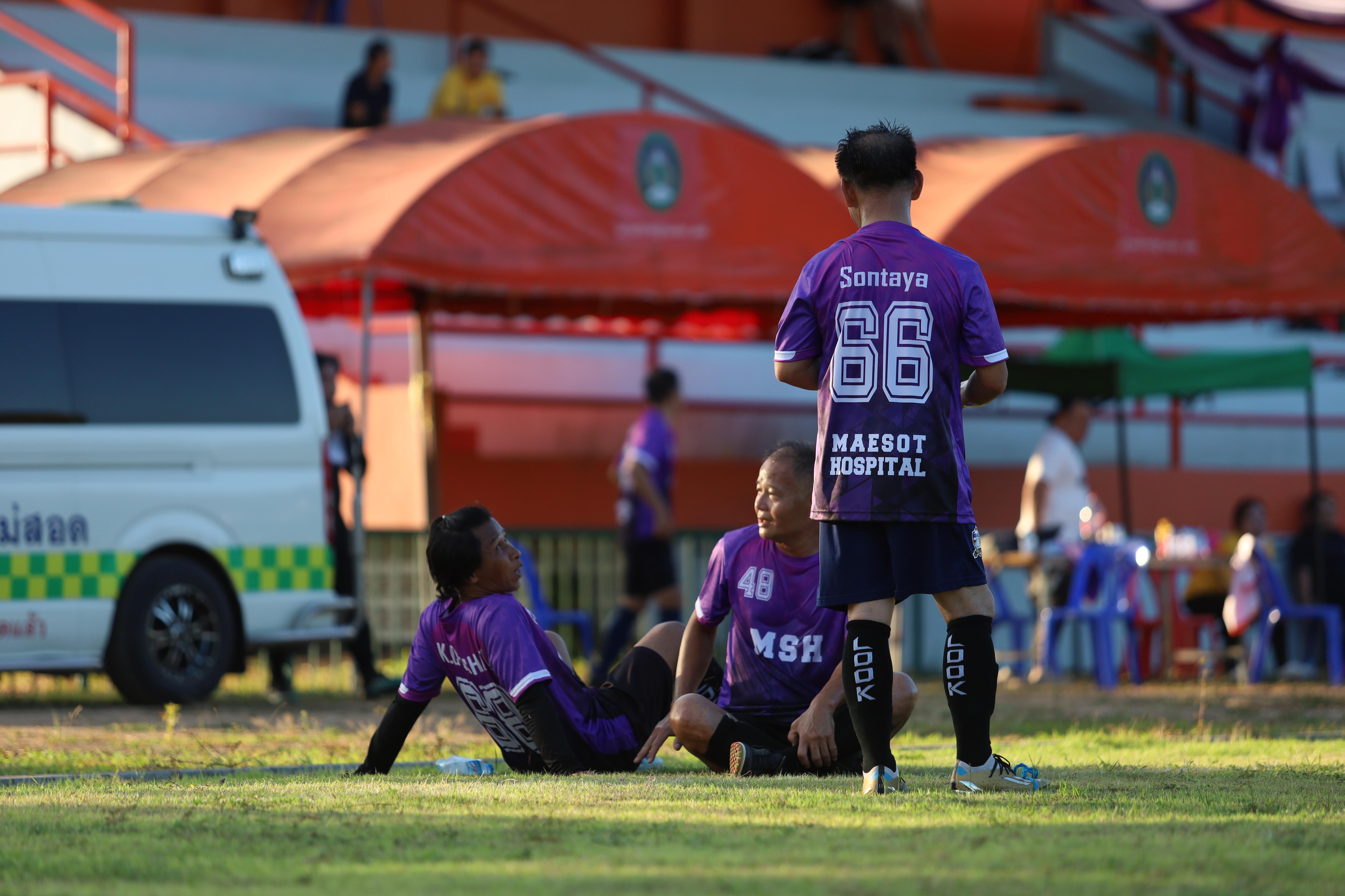 33. ฟุตบอล11คนหน่วยงาน25ปีkprums คู่ที่9