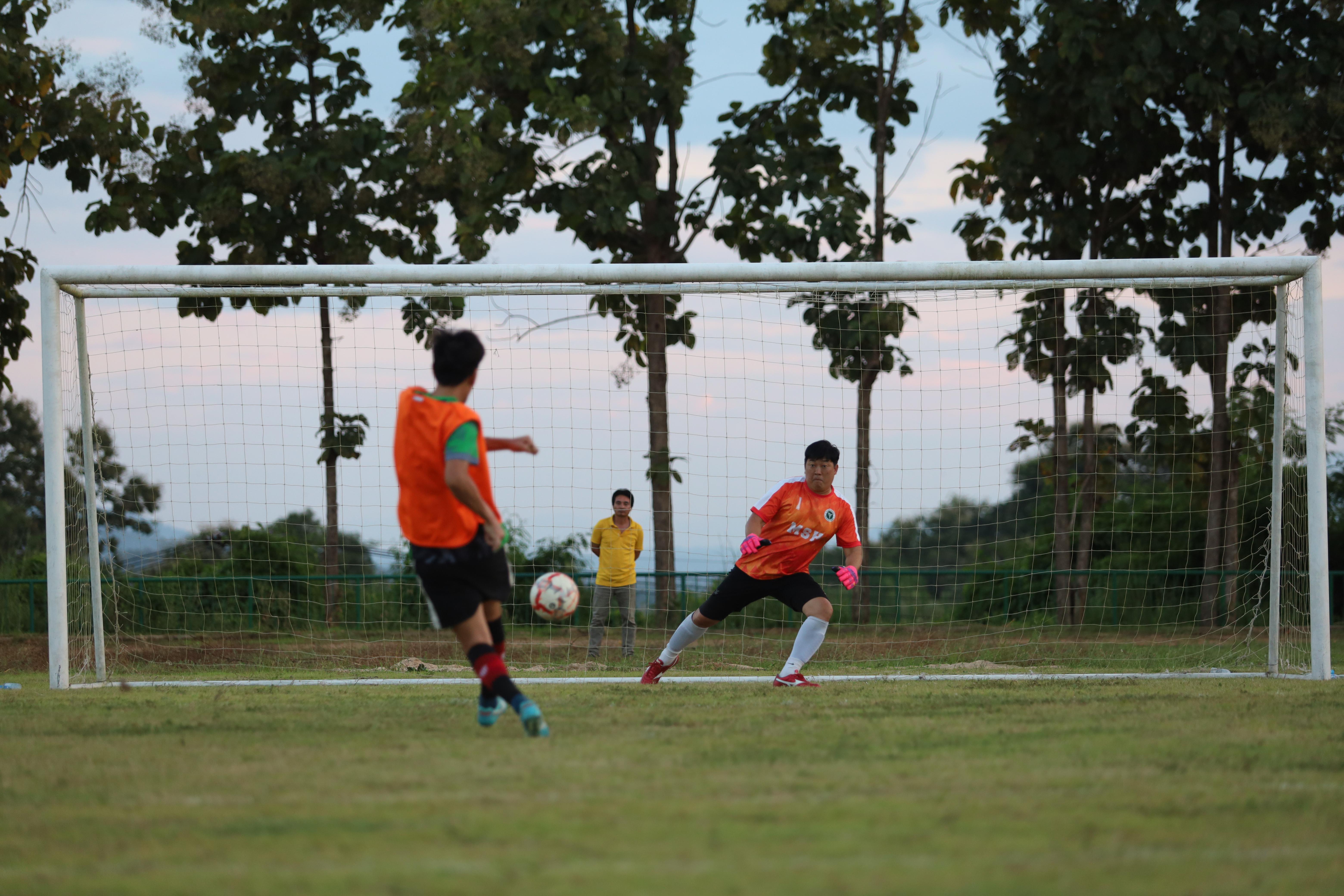 74. ฟุตบอล11คนหน่วยงาน25ปีkprums คู่ที่9