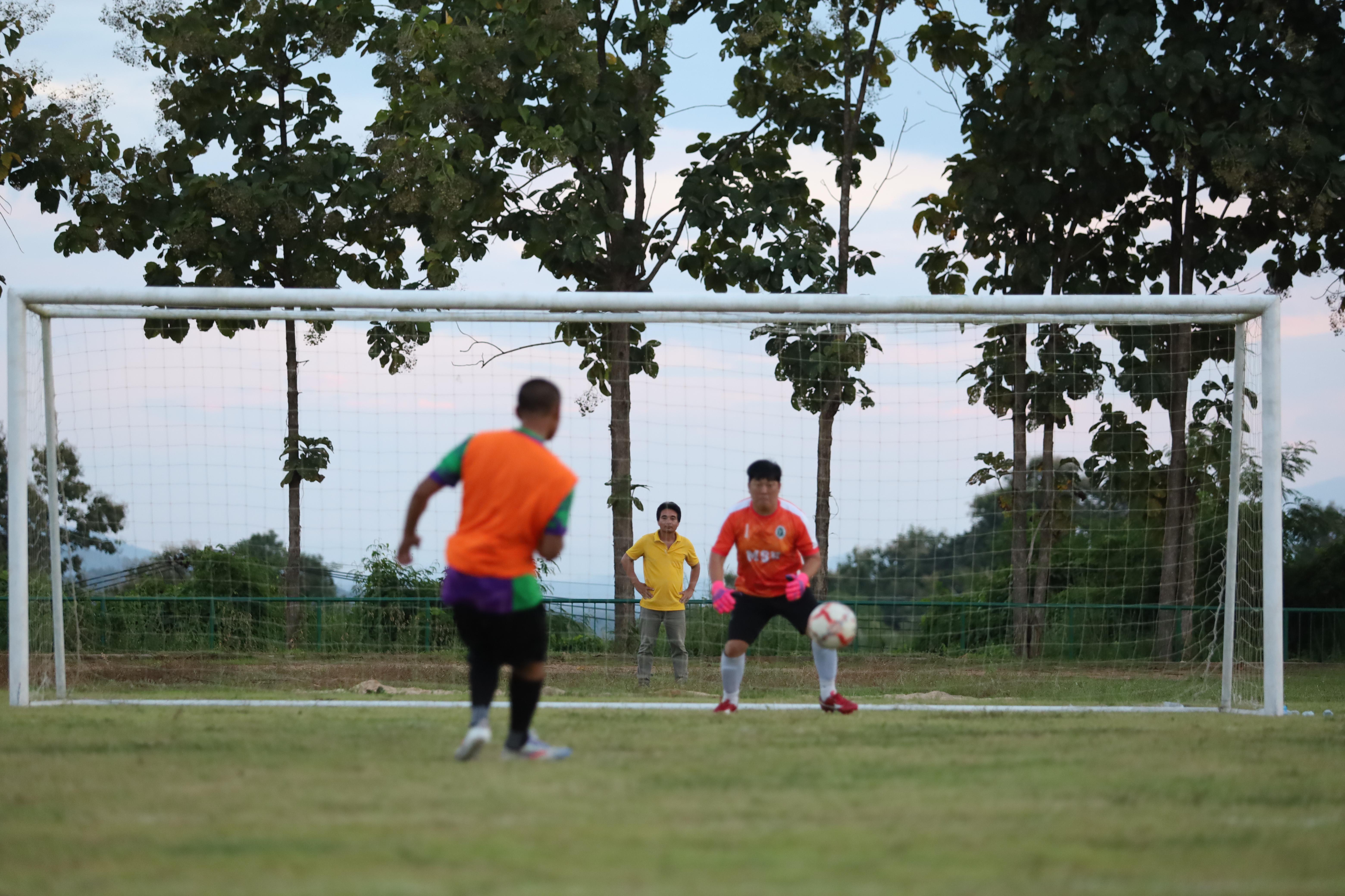 88. ฟุตบอล11คนหน่วยงาน25ปีkprums คู่ที่9