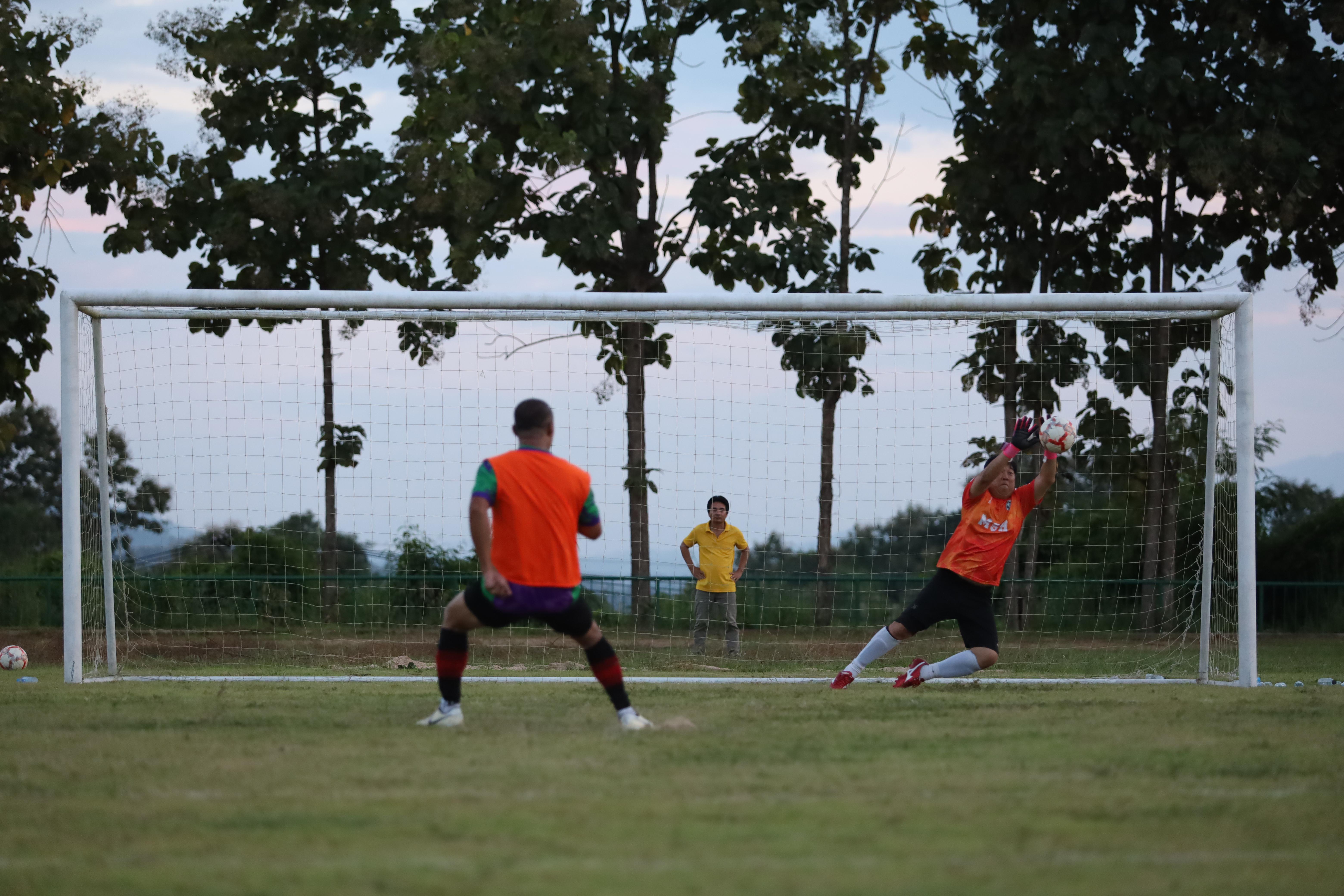 98. ฟุตบอล11คนหน่วยงาน25ปีkprums คู่ที่9