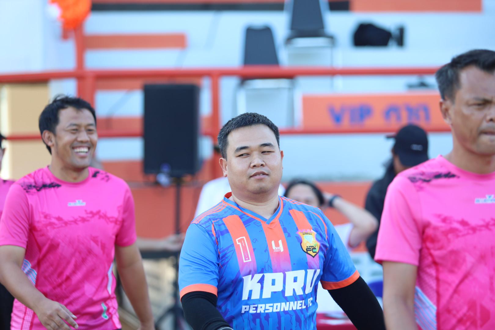 6. ฟุตบอล11คนหน่วยงาน25ปีkprums แขวงทางหลวงตากที่2 แม่สอด 6 : 2 ยุติธรรมแม่สอด + ม.ราชภัฏกำแพงเพชรแม่สอด