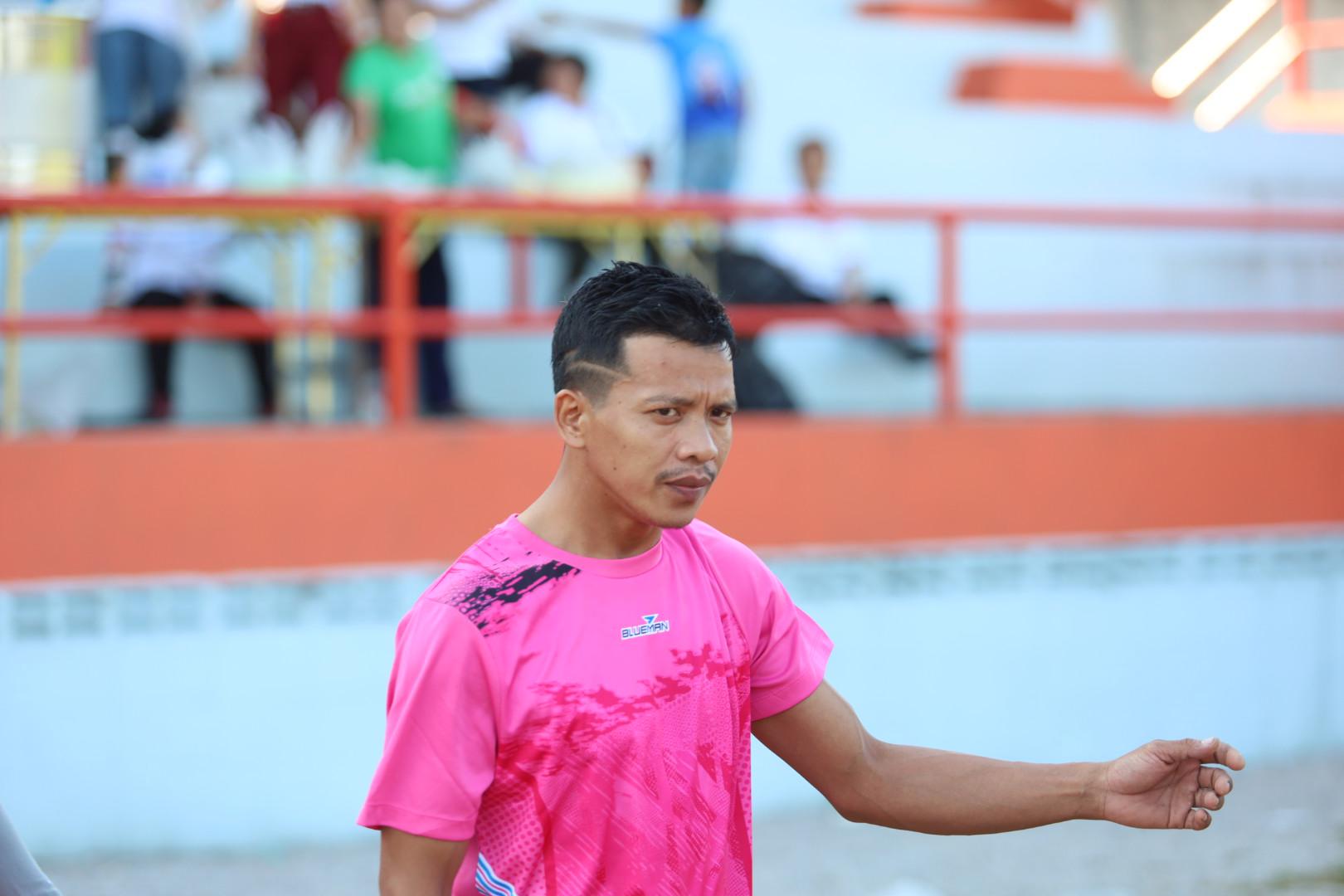 14. ฟุตบอล11คนหน่วยงาน25ปีkprums แขวงทางหลวงตากที่2 แม่สอด 6 : 2 ยุติธรรมแม่สอด + ม.ราชภัฏกำแพงเพชรแม่สอด