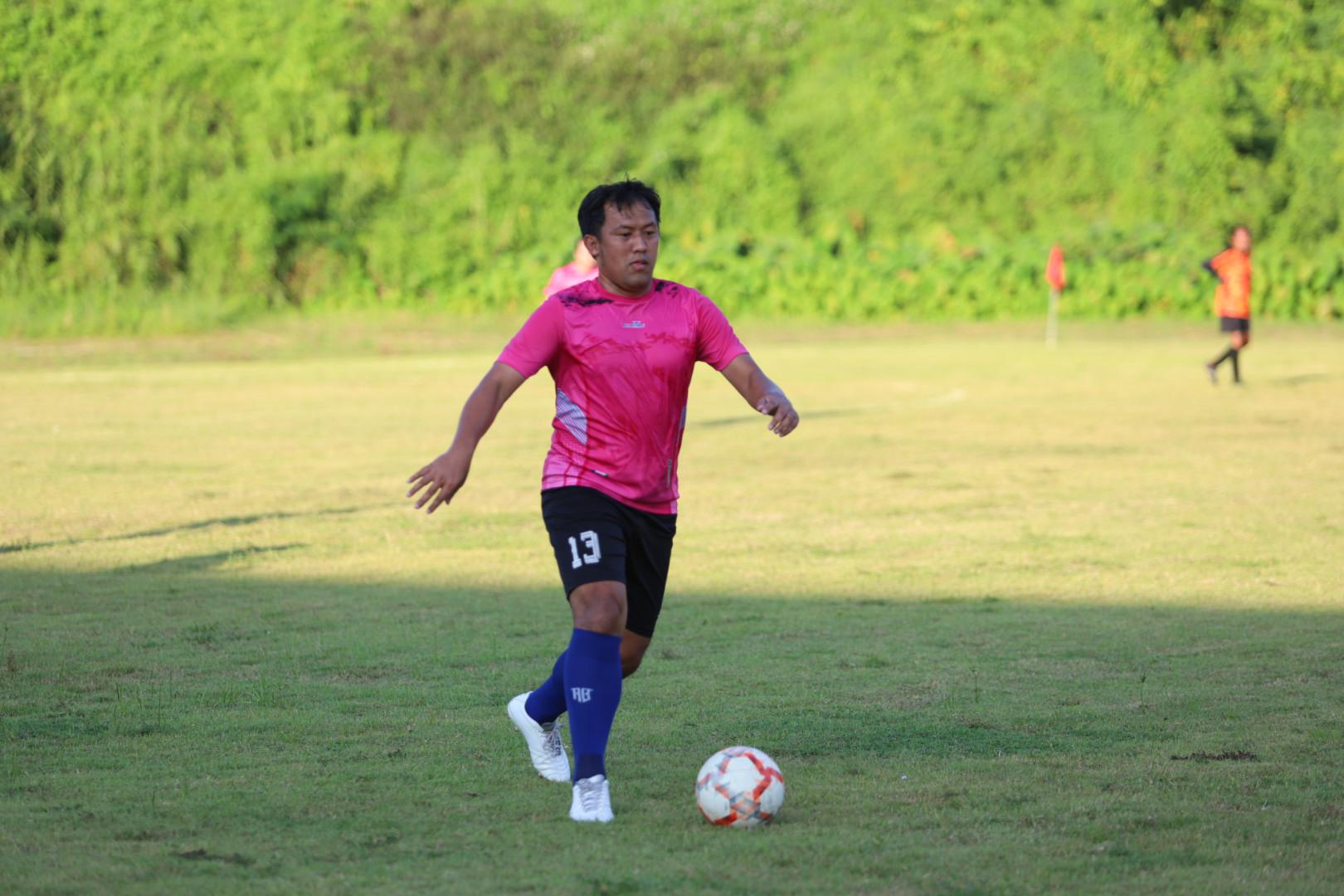 45. ฟุตบอล11คนหน่วยงาน25ปีkprums แขวงทางหลวงตากที่2 แม่สอด 6 : 2 ยุติธรรมแม่สอด + ม.ราชภัฏกำแพงเพชรแม่สอด