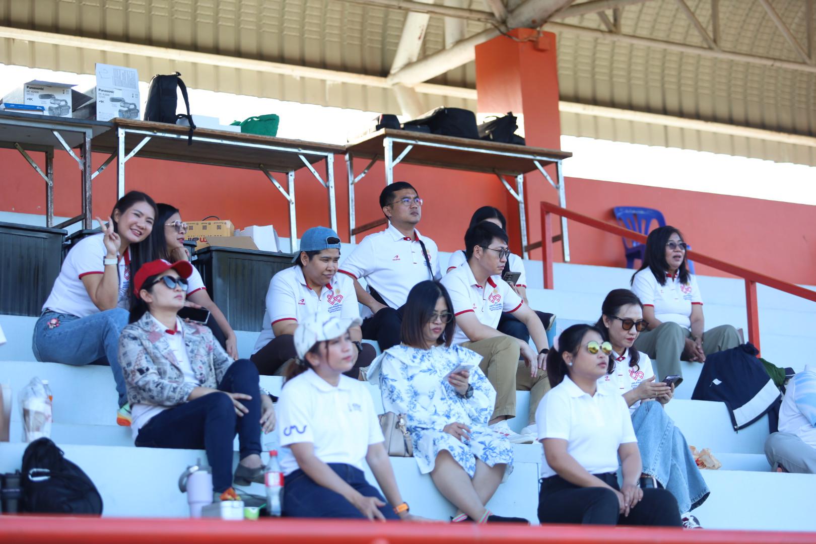 48. ฟุตบอล11คนหน่วยงาน25ปีkprums แขวงทางหลวงตากที่2 แม่สอด 6 : 2 ยุติธรรมแม่สอด + ม.ราชภัฏกำแพงเพชรแม่สอด