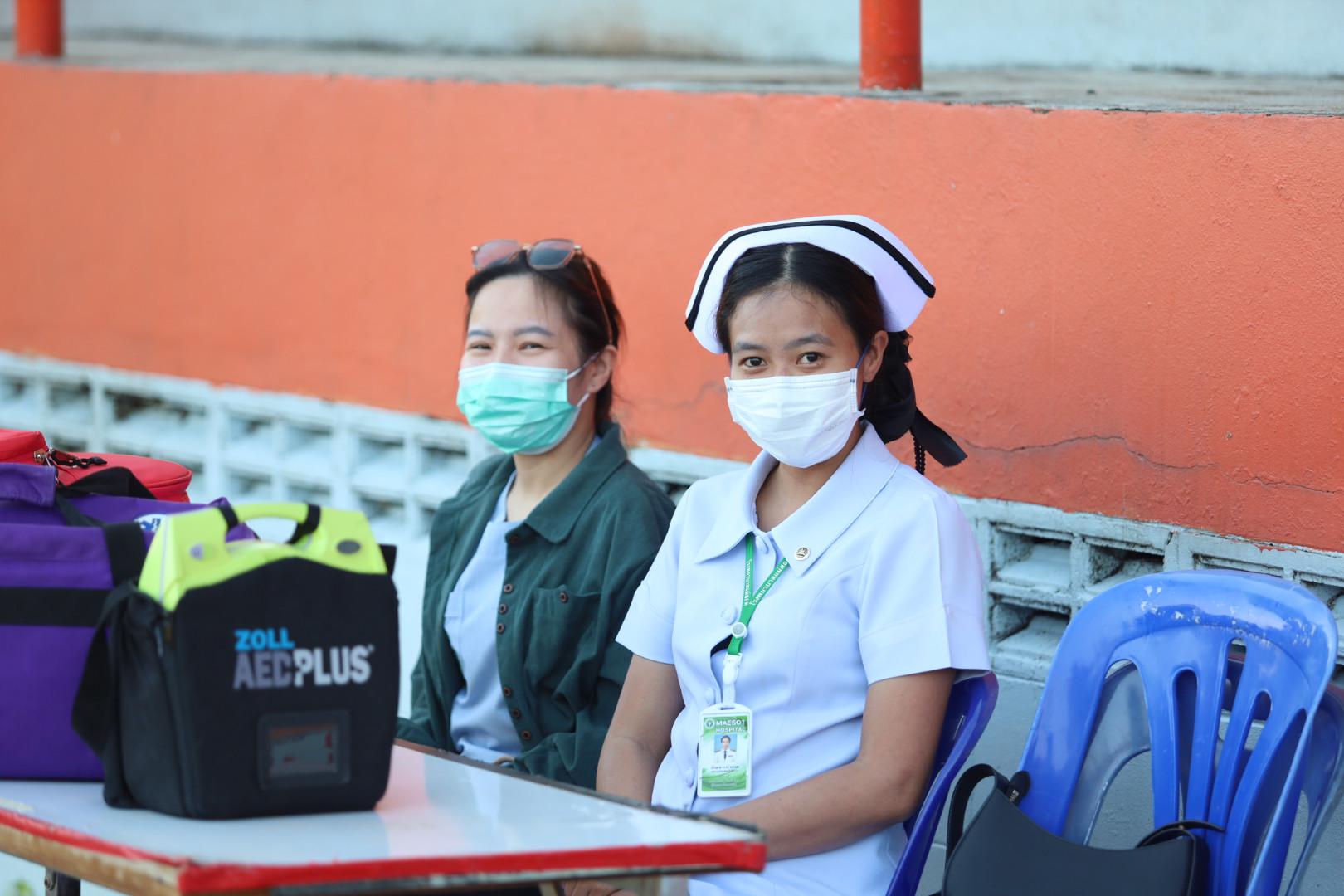 49. ฟุตบอล11คนหน่วยงาน25ปีkprums แขวงทางหลวงตากที่2 แม่สอด 6 : 2 ยุติธรรมแม่สอด + ม.ราชภัฏกำแพงเพชรแม่สอด