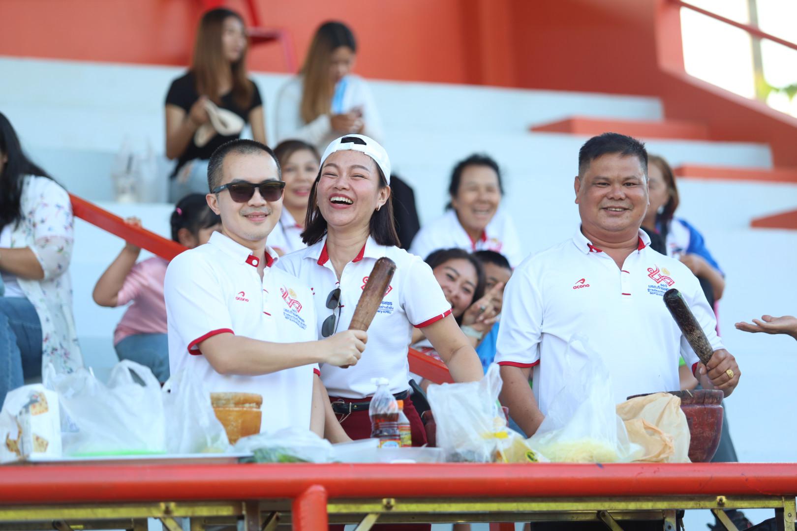 51. ฟุตบอล11คนหน่วยงาน25ปีkprums แขวงทางหลวงตากที่2 แม่สอด 6 : 2 ยุติธรรมแม่สอด + ม.ราชภัฏกำแพงเพชรแม่สอด