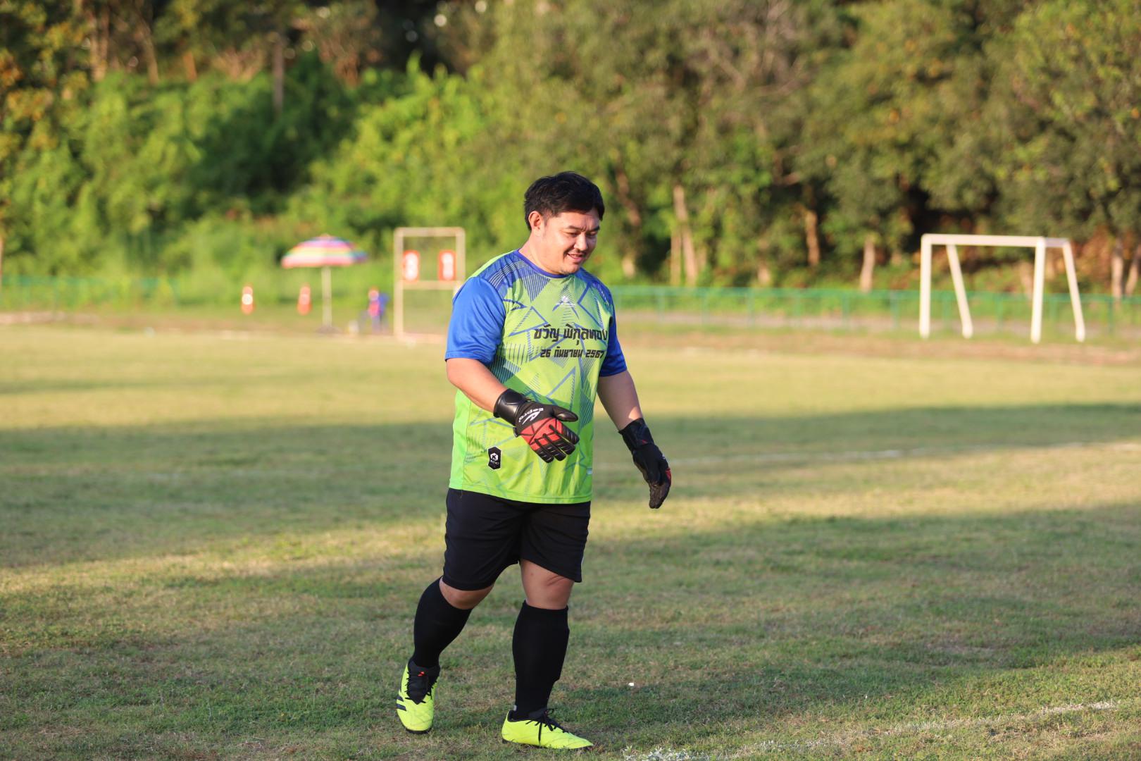 56. ฟุตบอล11คนหน่วยงาน25ปีkprums แขวงทางหลวงตากที่2 แม่สอด 6 : 2 ยุติธรรมแม่สอด + ม.ราชภัฏกำแพงเพชรแม่สอด