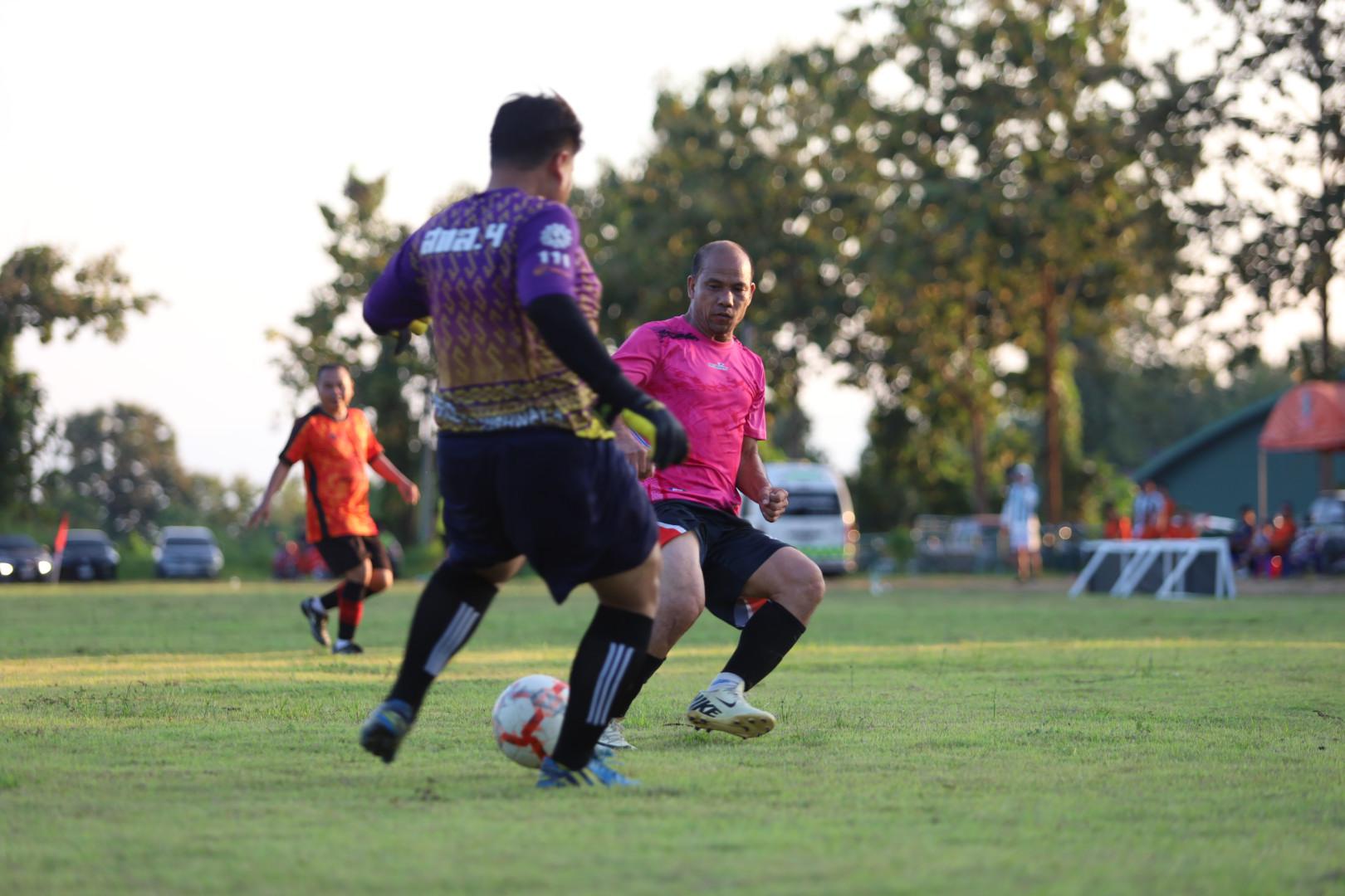 59. ฟุตบอล11คนหน่วยงาน25ปีkprums แขวงทางหลวงตากที่2 แม่สอด 6 : 2 ยุติธรรมแม่สอด + ม.ราชภัฏกำแพงเพชรแม่สอด