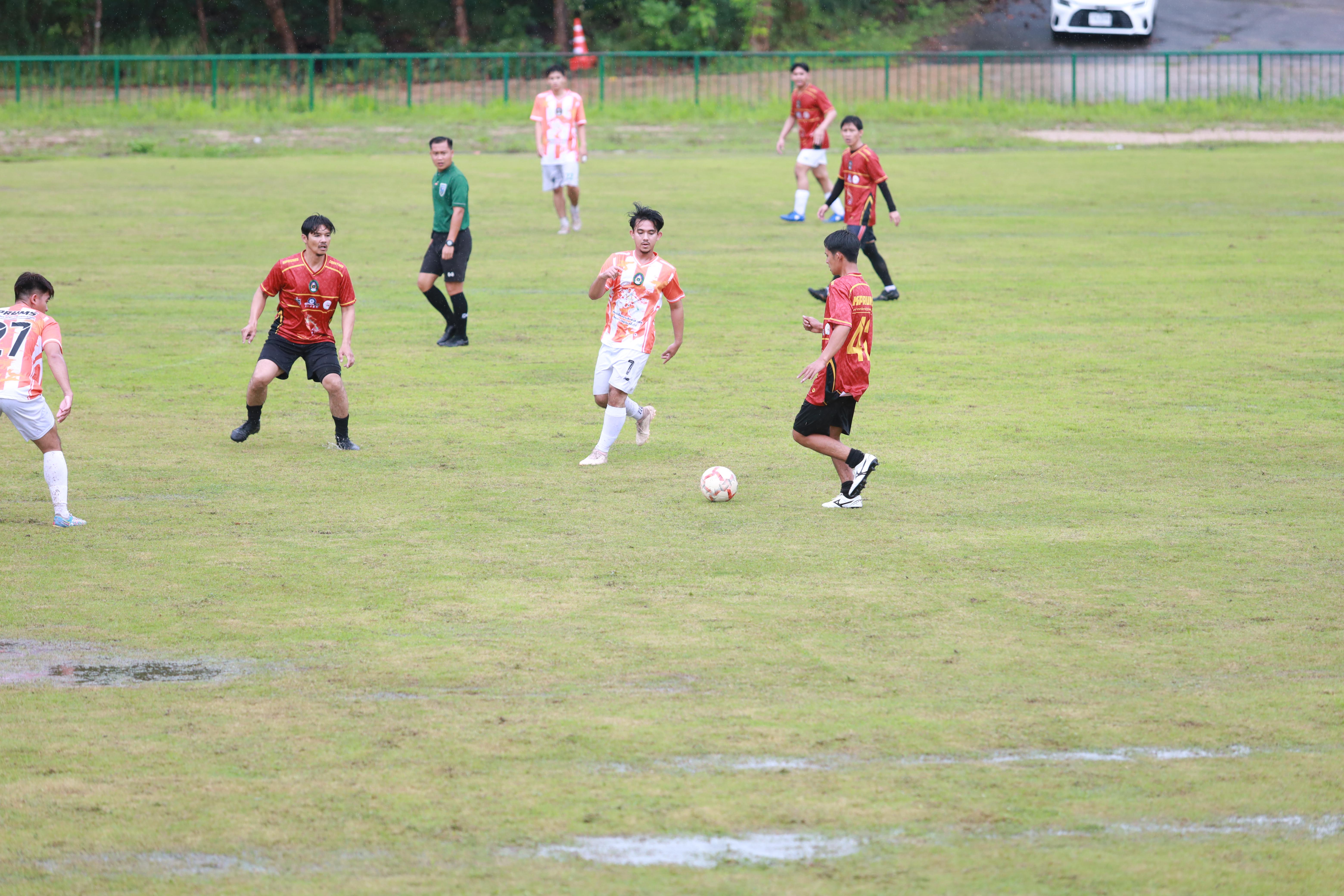 71. การแข่งขันกีฬาฟุตบอลสานสัมพันธ์ศิษย์เก่า