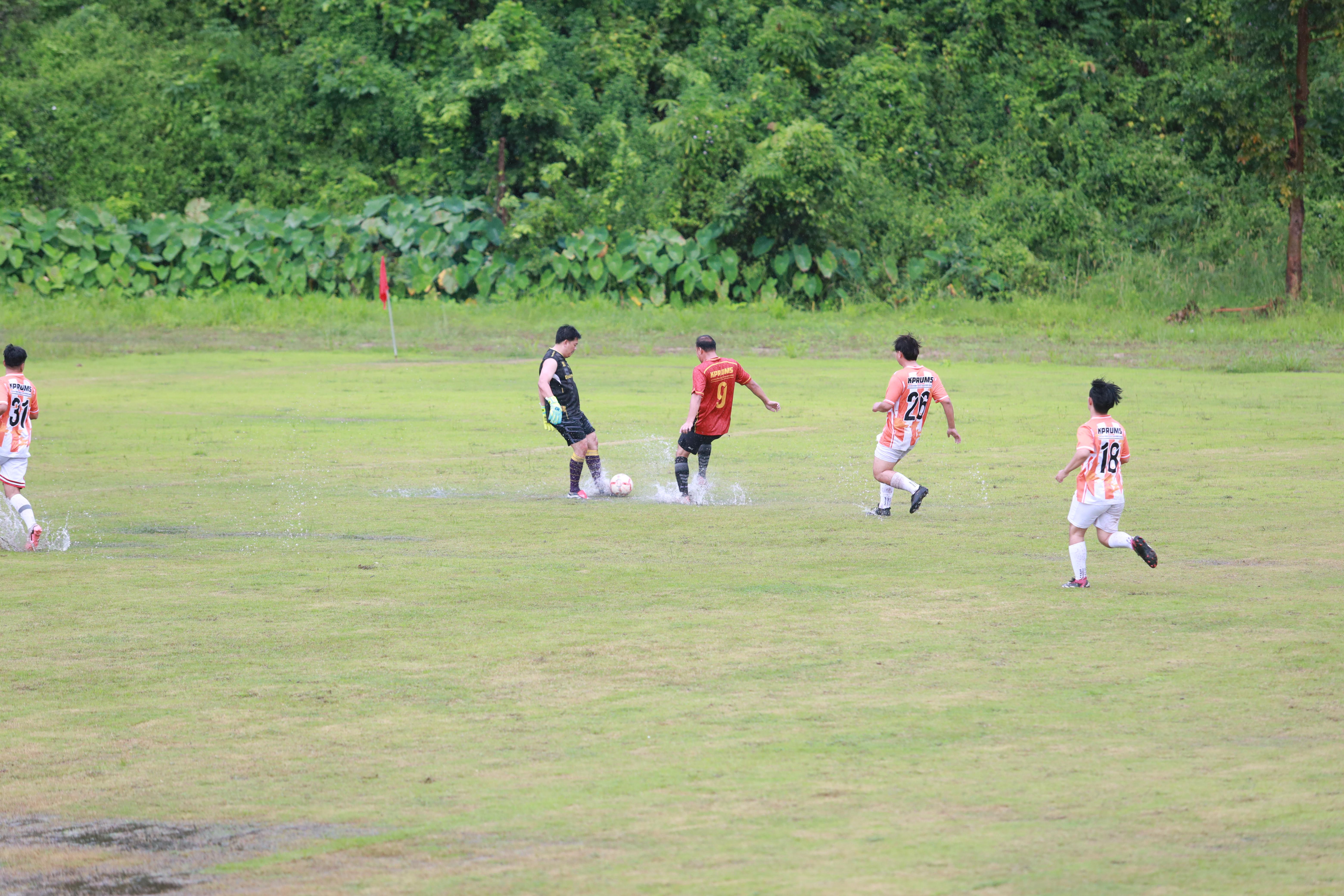 72. การแข่งขันกีฬาฟุตบอลสานสัมพันธ์ศิษย์เก่า