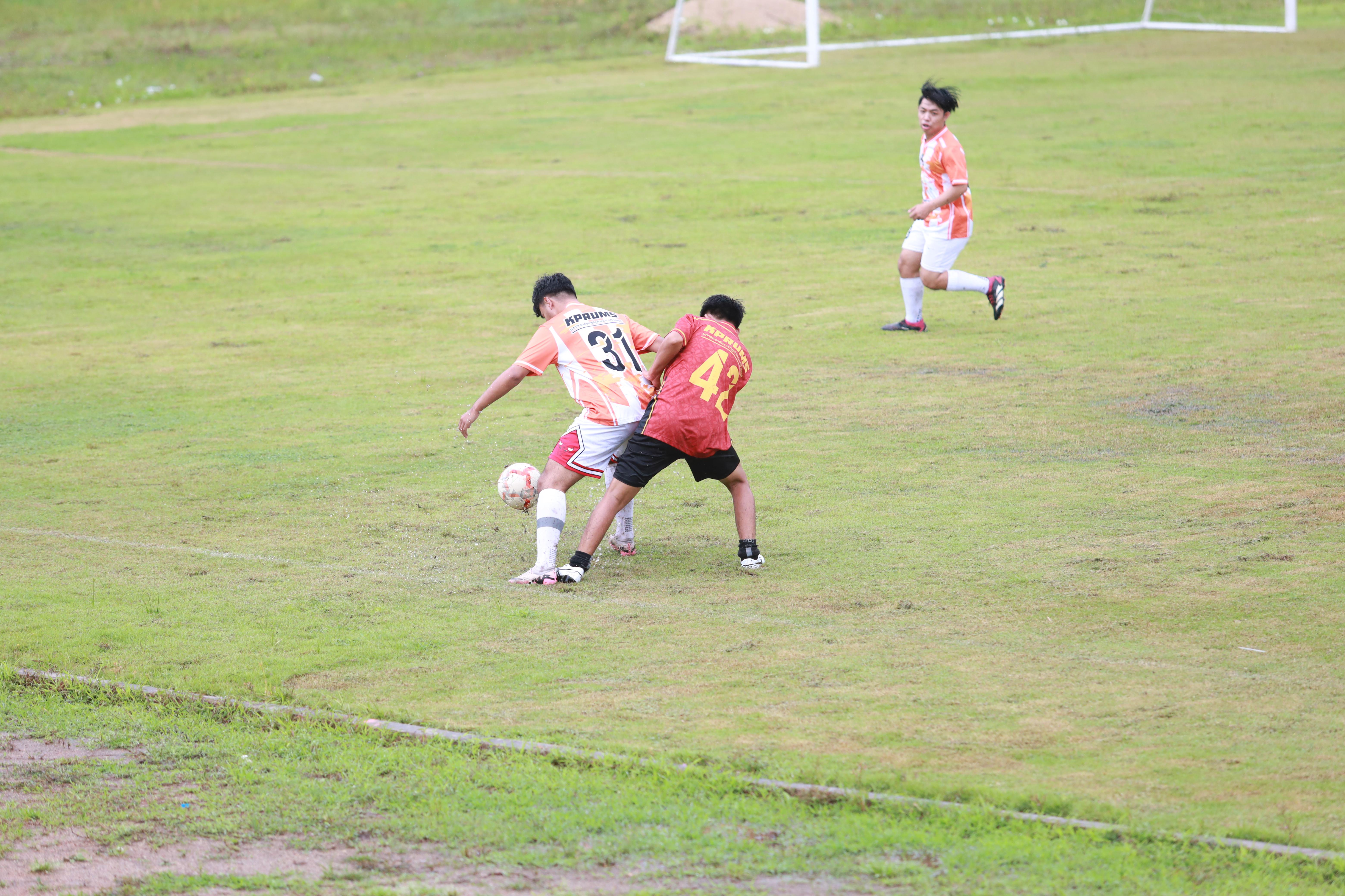 73. การแข่งขันกีฬาฟุตบอลสานสัมพันธ์ศิษย์เก่า