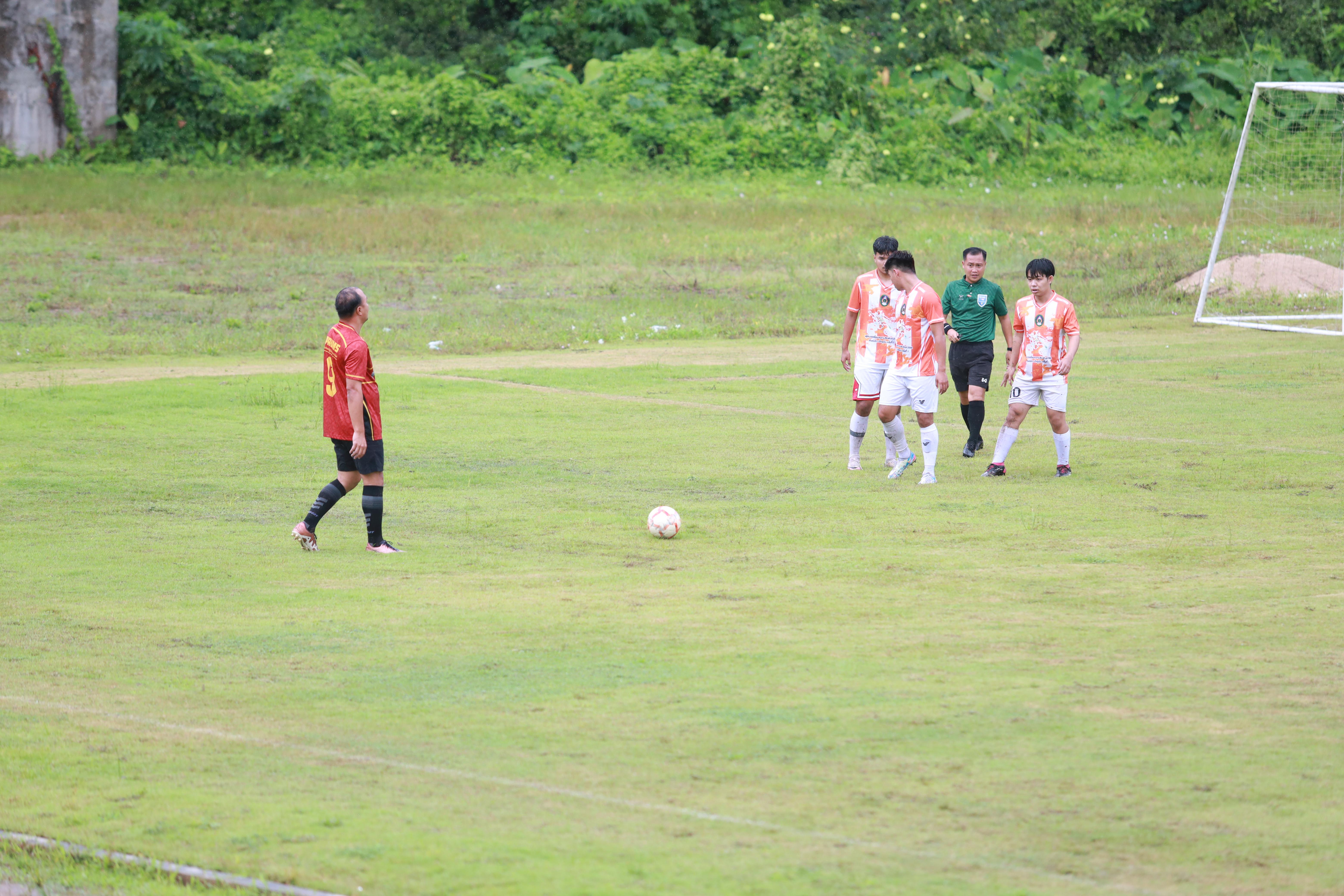 75. การแข่งขันกีฬาฟุตบอลสานสัมพันธ์ศิษย์เก่า